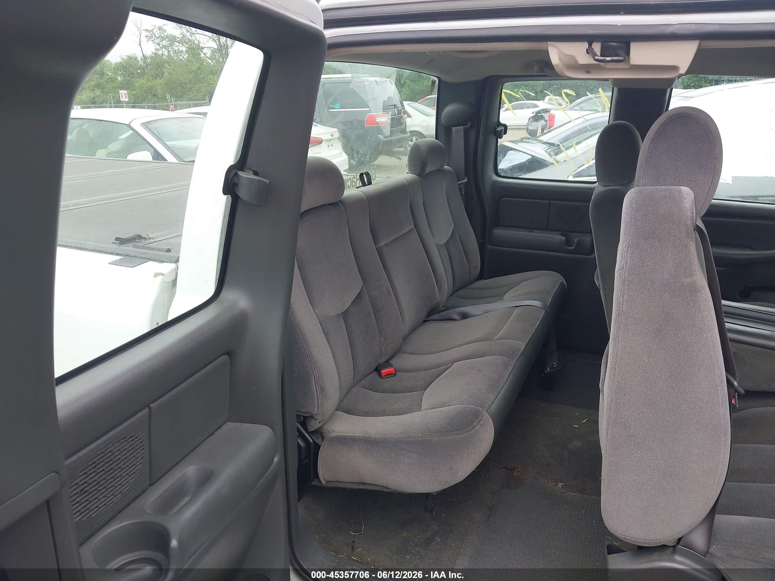 2003 Gmc Sierra 1500 White vin: 1GTEC19T73E253761