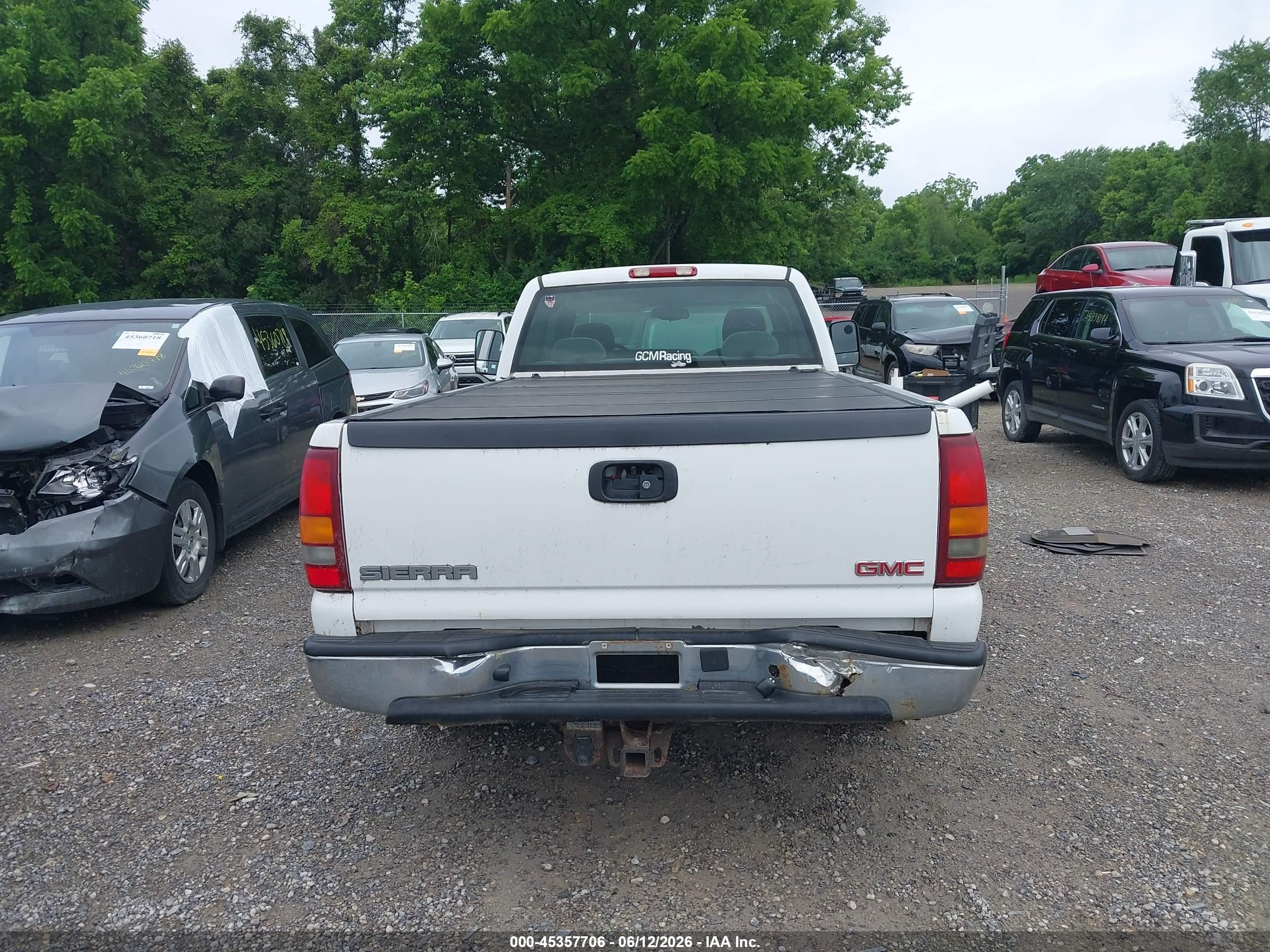 2003 Gmc Sierra 1500 White vin: 1GTEC19T73E253761