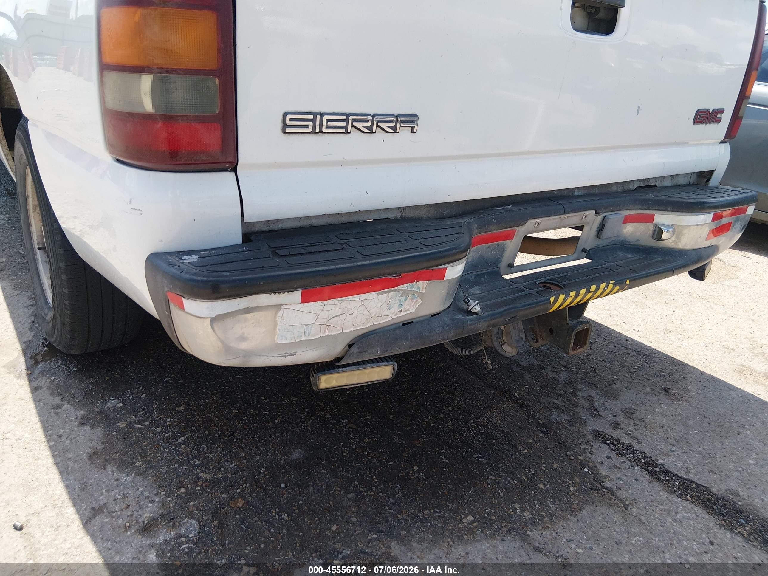 2001 Gmc Sierra 1500 Sle White vin: 1GTEC19T81E260697