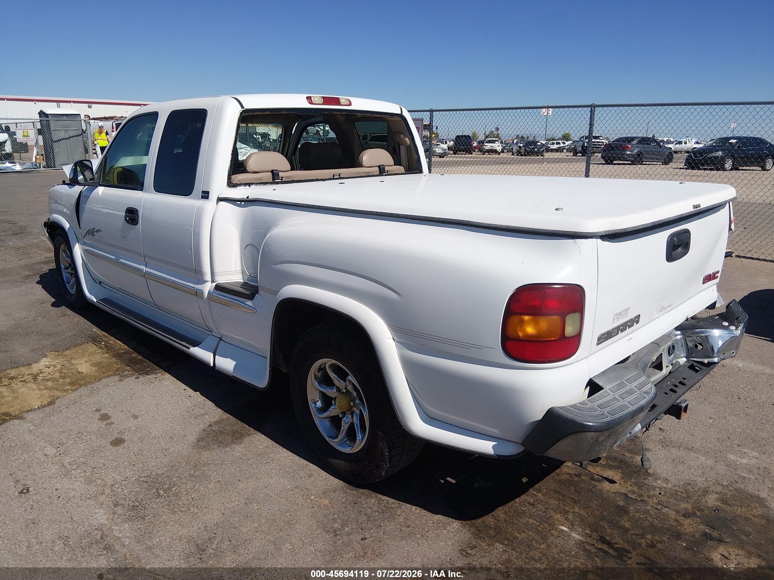 2002 Gmc Sierra 1500 Sle White vin: 1GTEC19TX2Z220843
