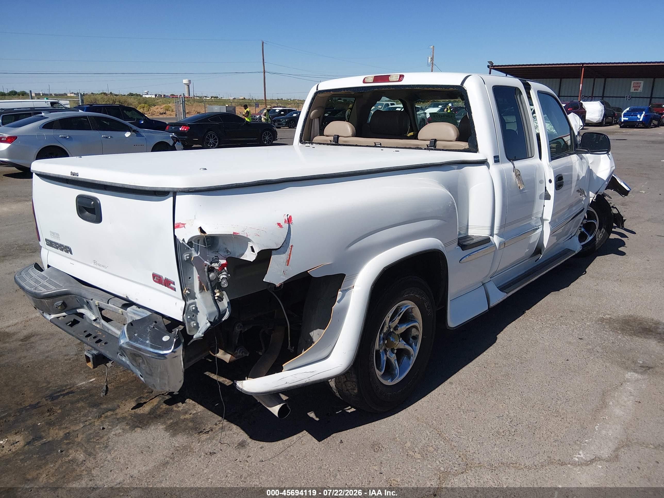2002 Gmc Sierra 1500 Sle White vin: 1GTEC19TX2Z220843