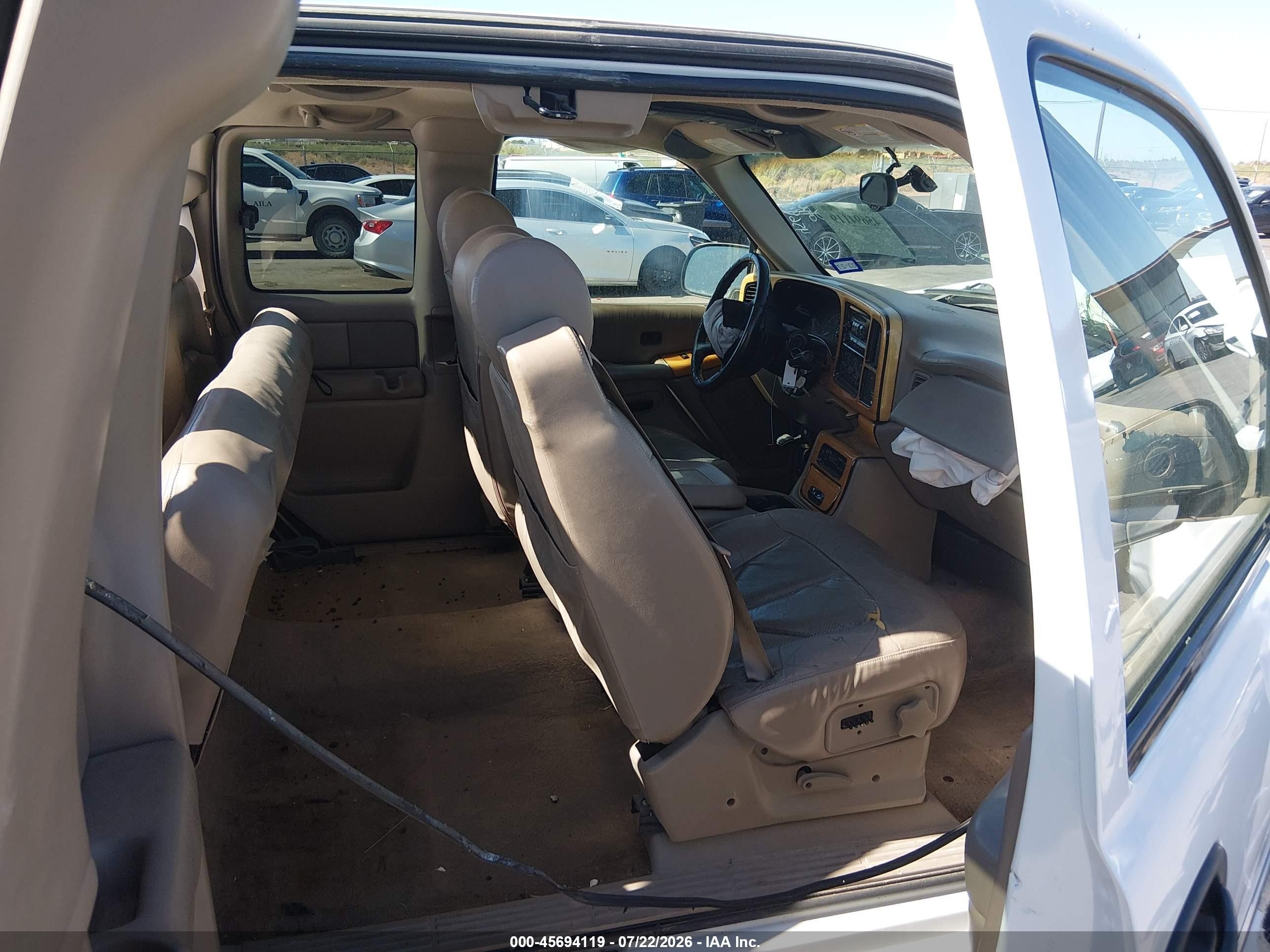 2002 Gmc Sierra 1500 Sle White vin: 1GTEC19TX2Z220843