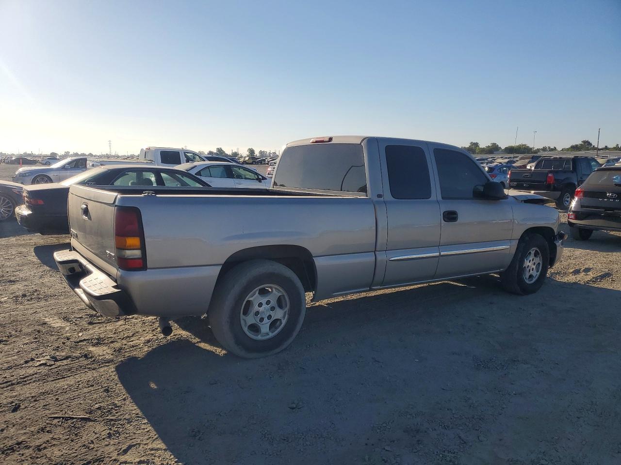 2004 Gmc New Sierra C1500 Серебряный vin: 1GTEC19V04Z335939