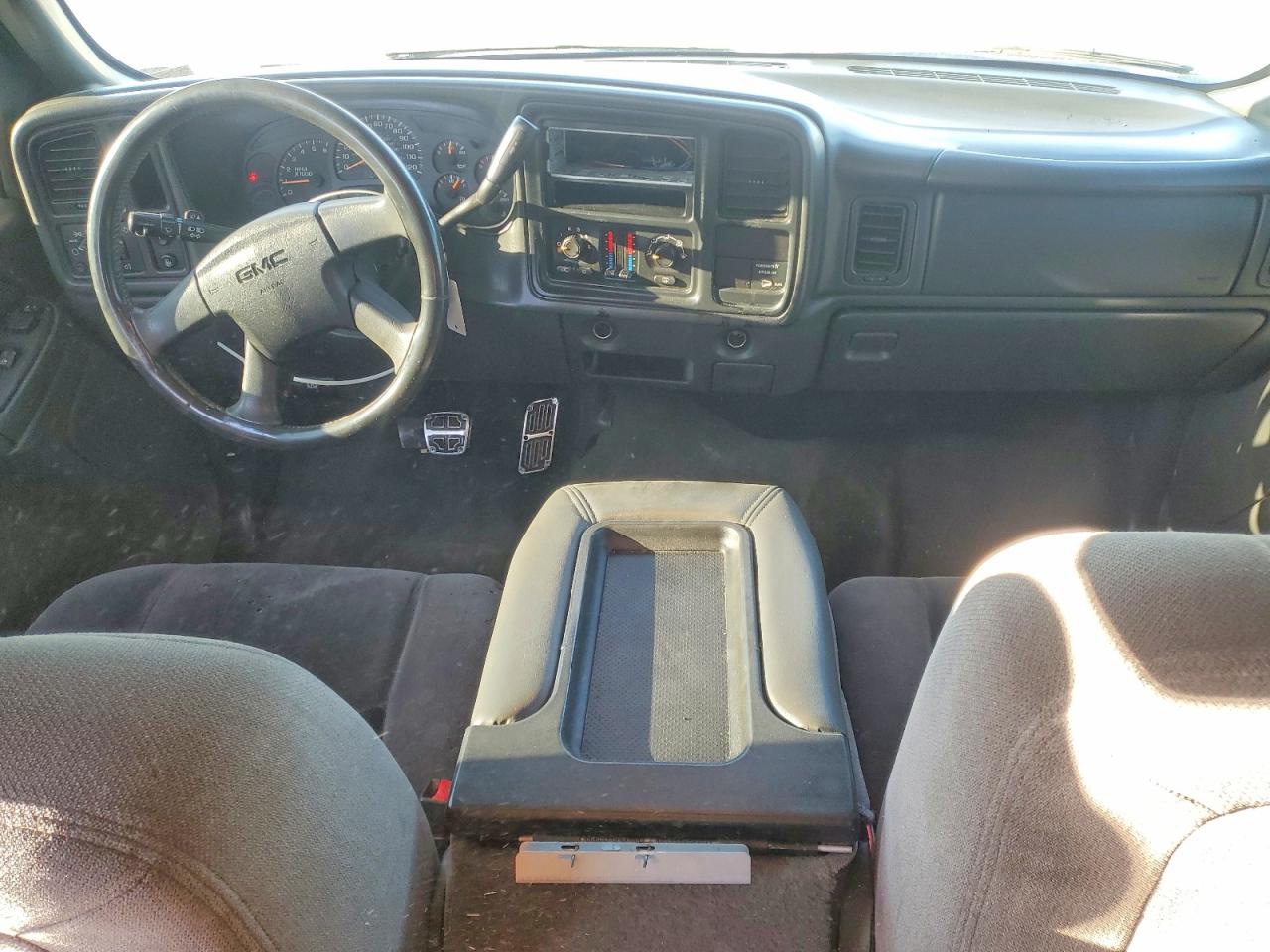 2004 Gmc New Sierra C1500 Серебряный vin: 1GTEC19V04Z335939