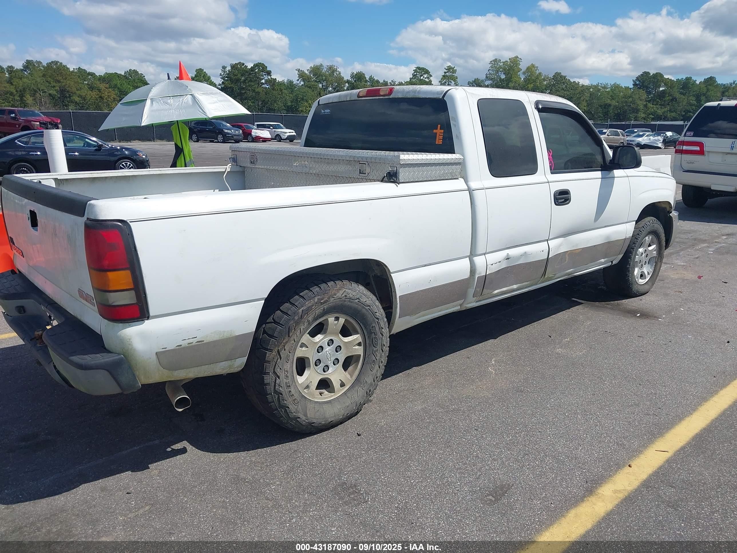 2007 Gmc Sierra 1500 Classic Work Truck White vin: 1GTEC19V17Z121384