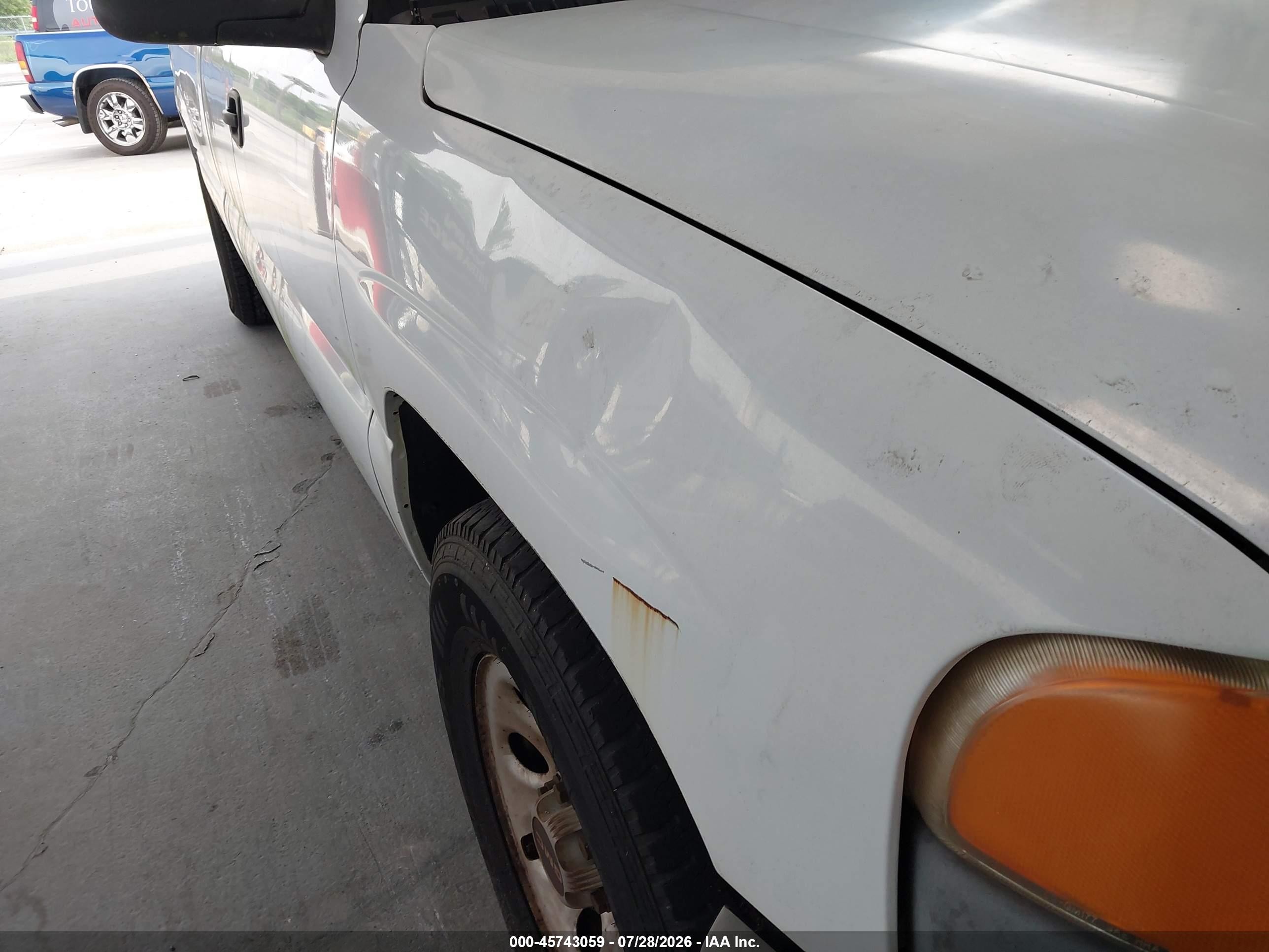 2005 Gmc Sierra 1500 Work Truck White vin: 1GTEC19V25E330458