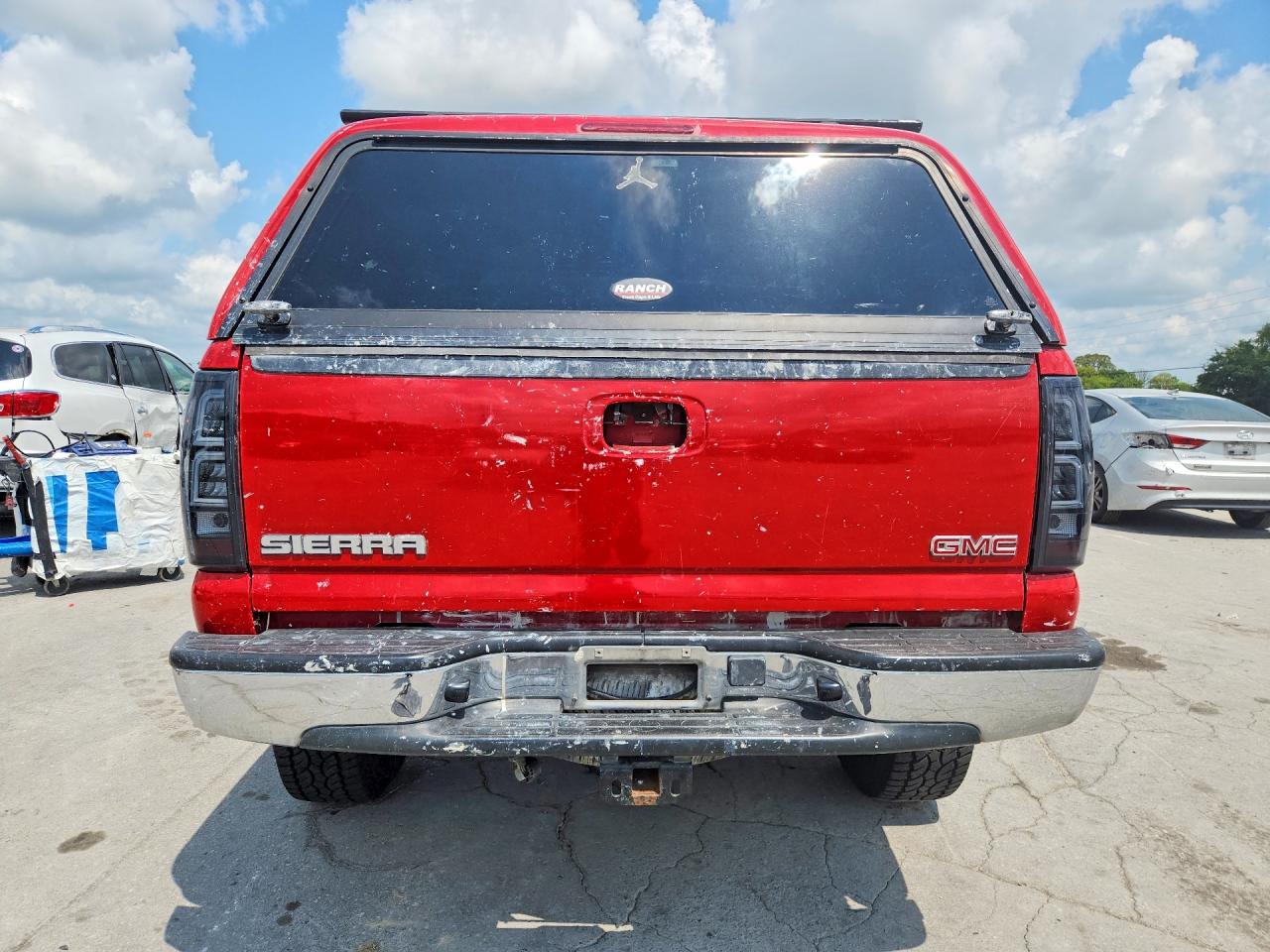 2005 Gmc New Sierra C1500 Red vin: 1GTEC19V55Z194612