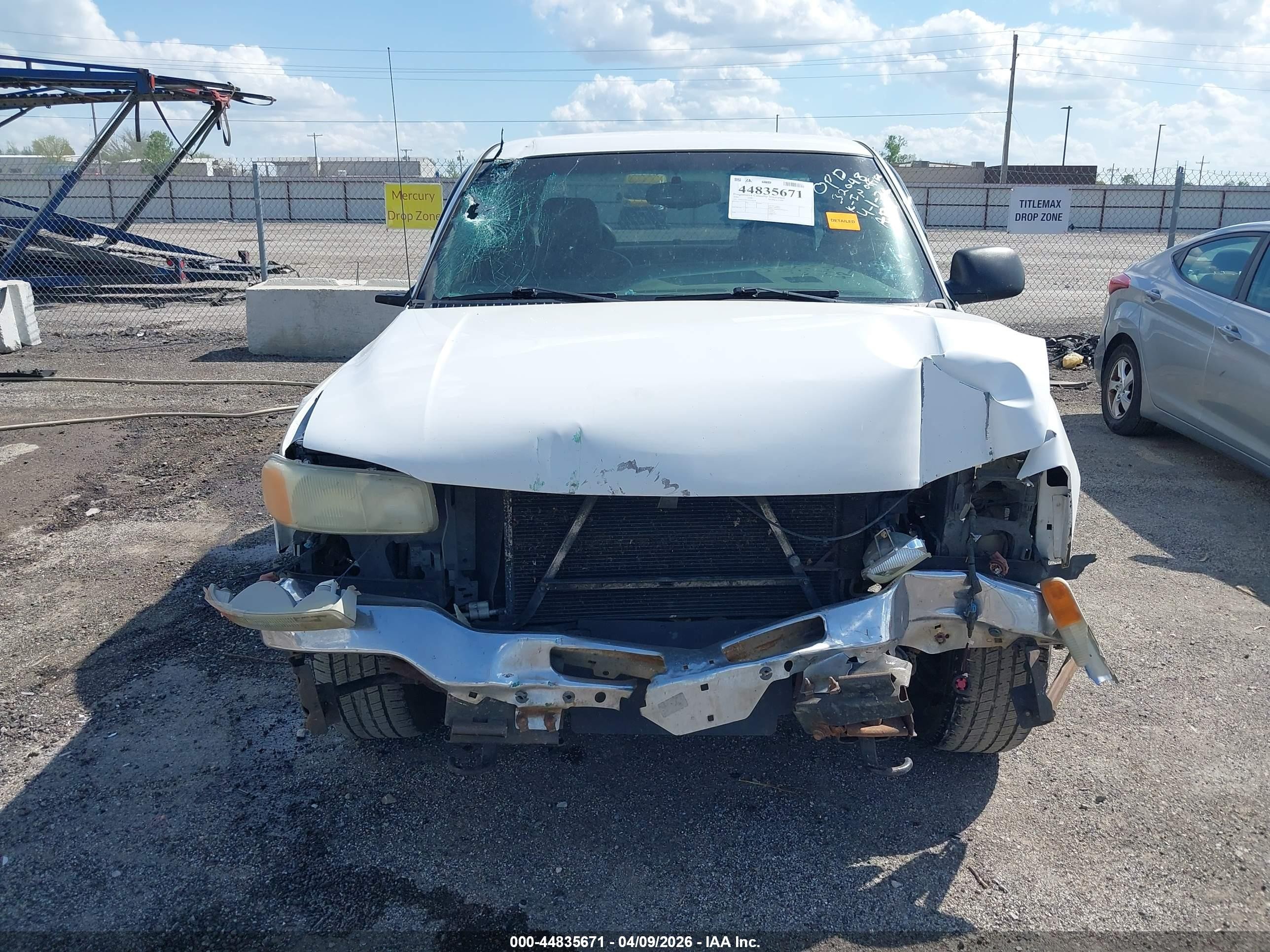 2004 Gmc Sierra 1500 Work Truck White vin: 1GTEC19V74E253018