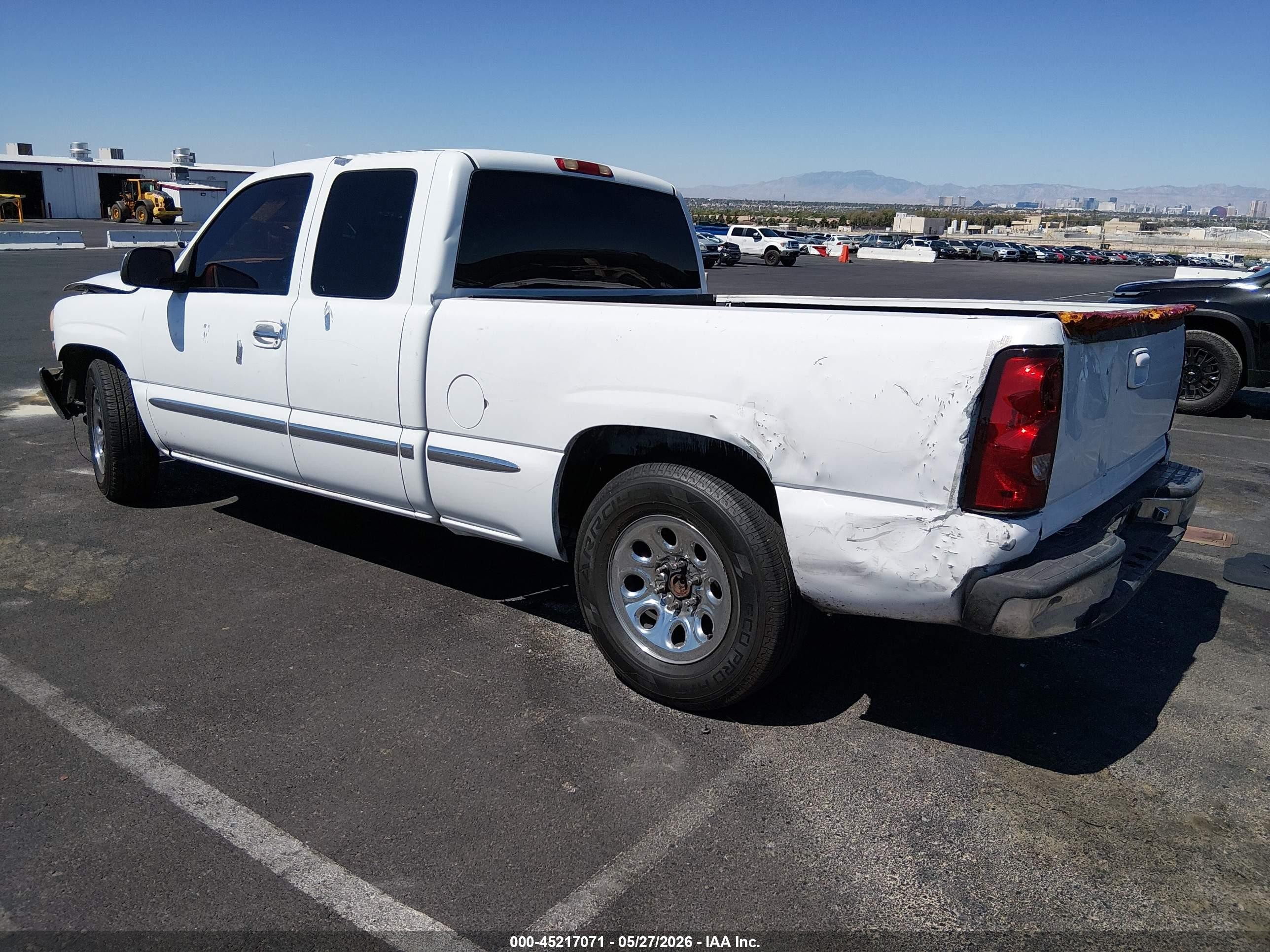 2000 Gmc Sierra 1500 Sle White vin: 1GTEC19V9YZ314979