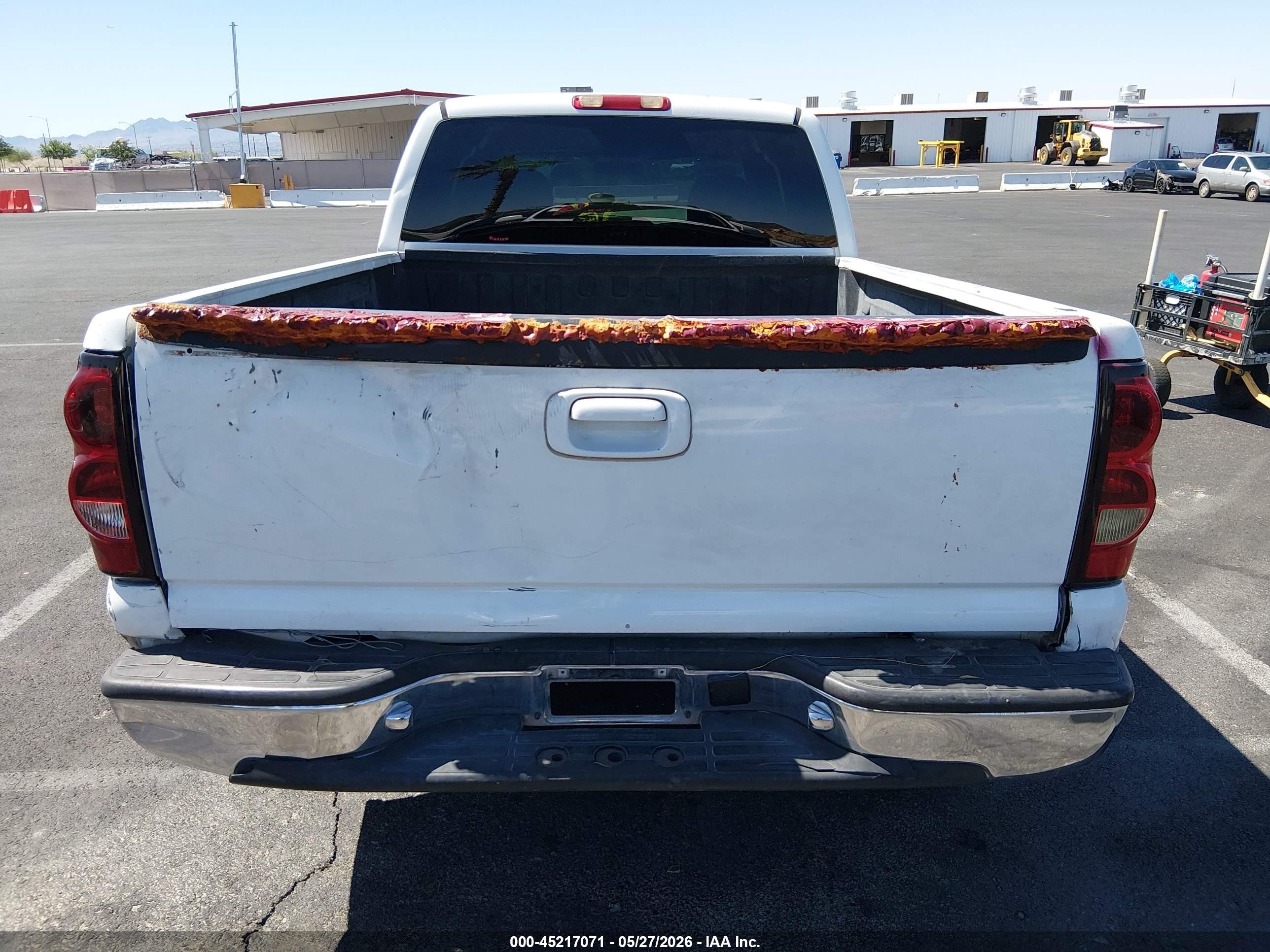 2000 Gmc Sierra 1500 Sle White vin: 1GTEC19V9YZ314979