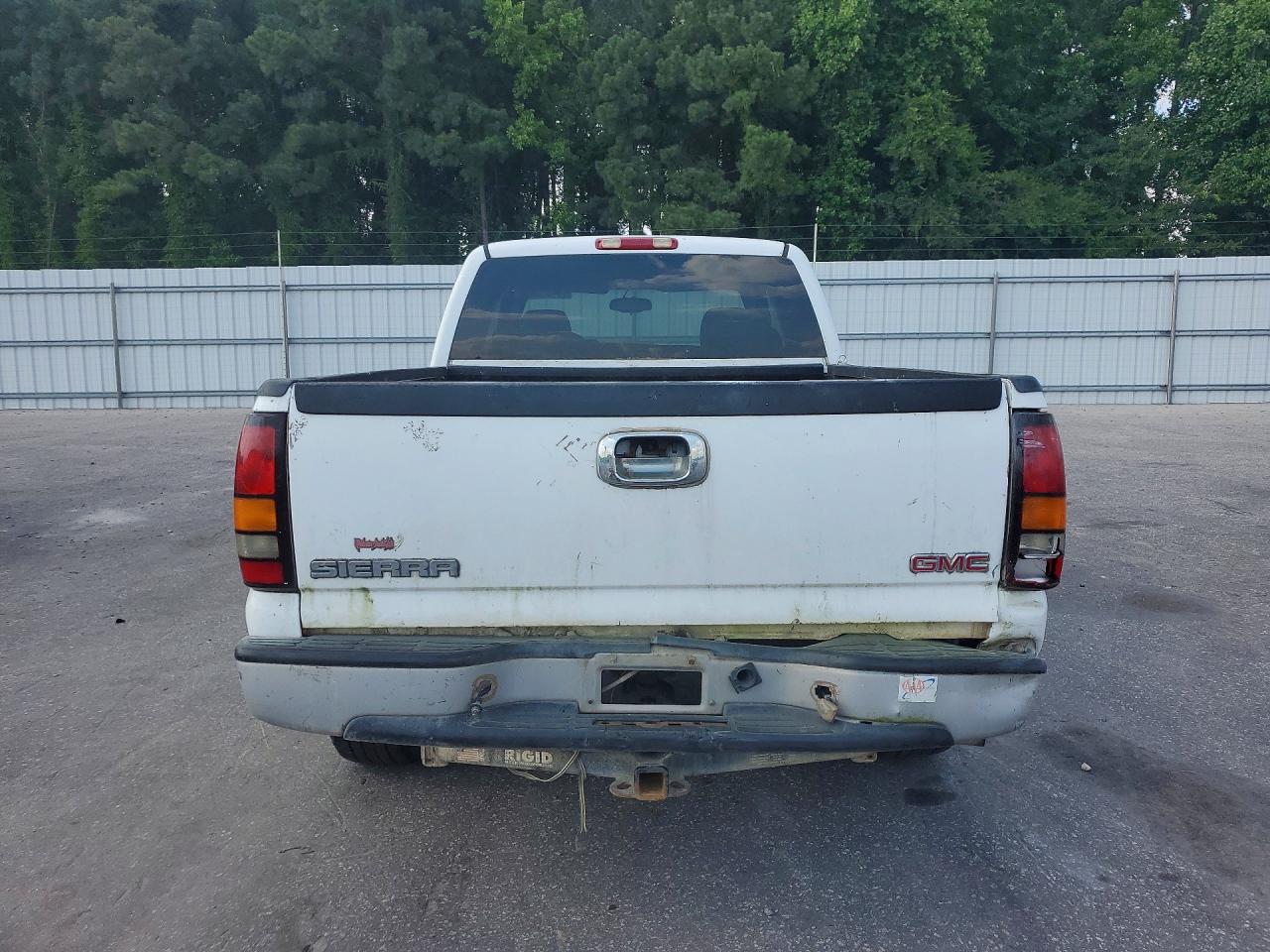 2007 Gmc New Sierra C1500 Classic White vin: 1GTEC19X97Z122770