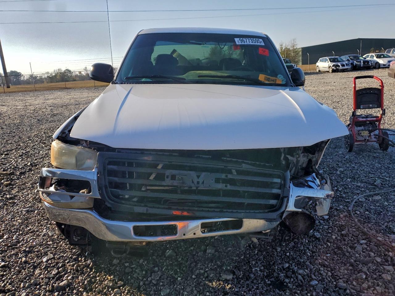 2007 Gmc New Sierra C1500 Classic White vin: 1GTEC19Z37Z140117