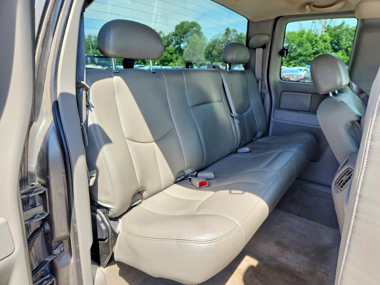 2006 Gmc New Sierra C1500 Tan vin: 1GTEC19Z56Z222591