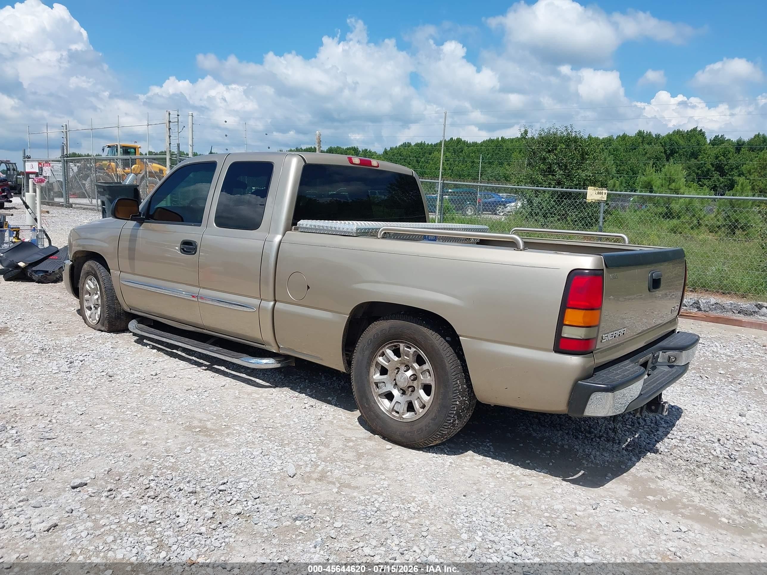 2005 Gmc Sierra 1500 Sle Gold vin: 1GTEC19Z65Z331611