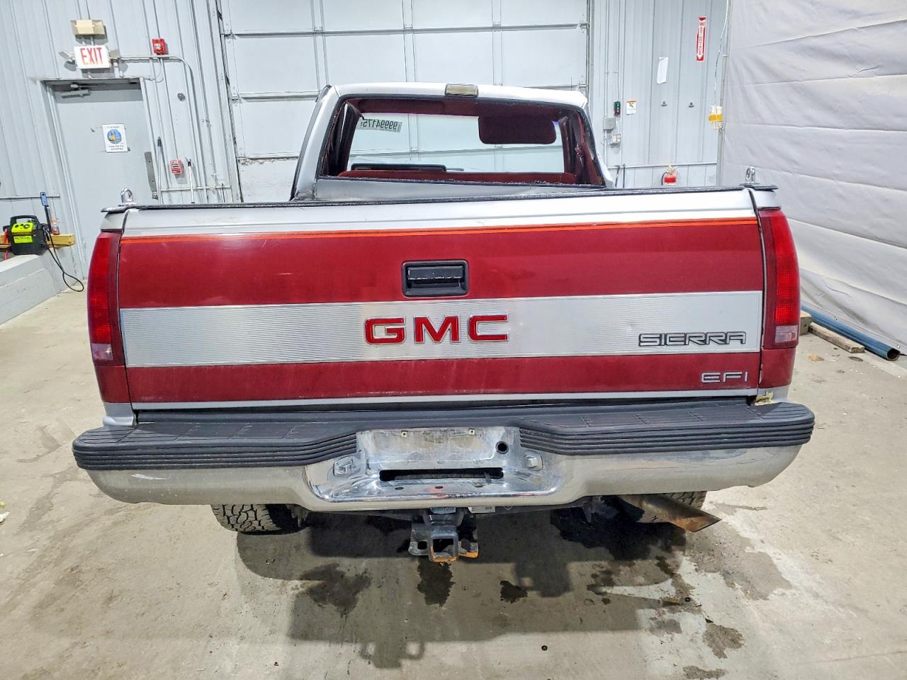 1990 Gmc Sierra K1500 Red vin: 1GTEK14K0LZ505716