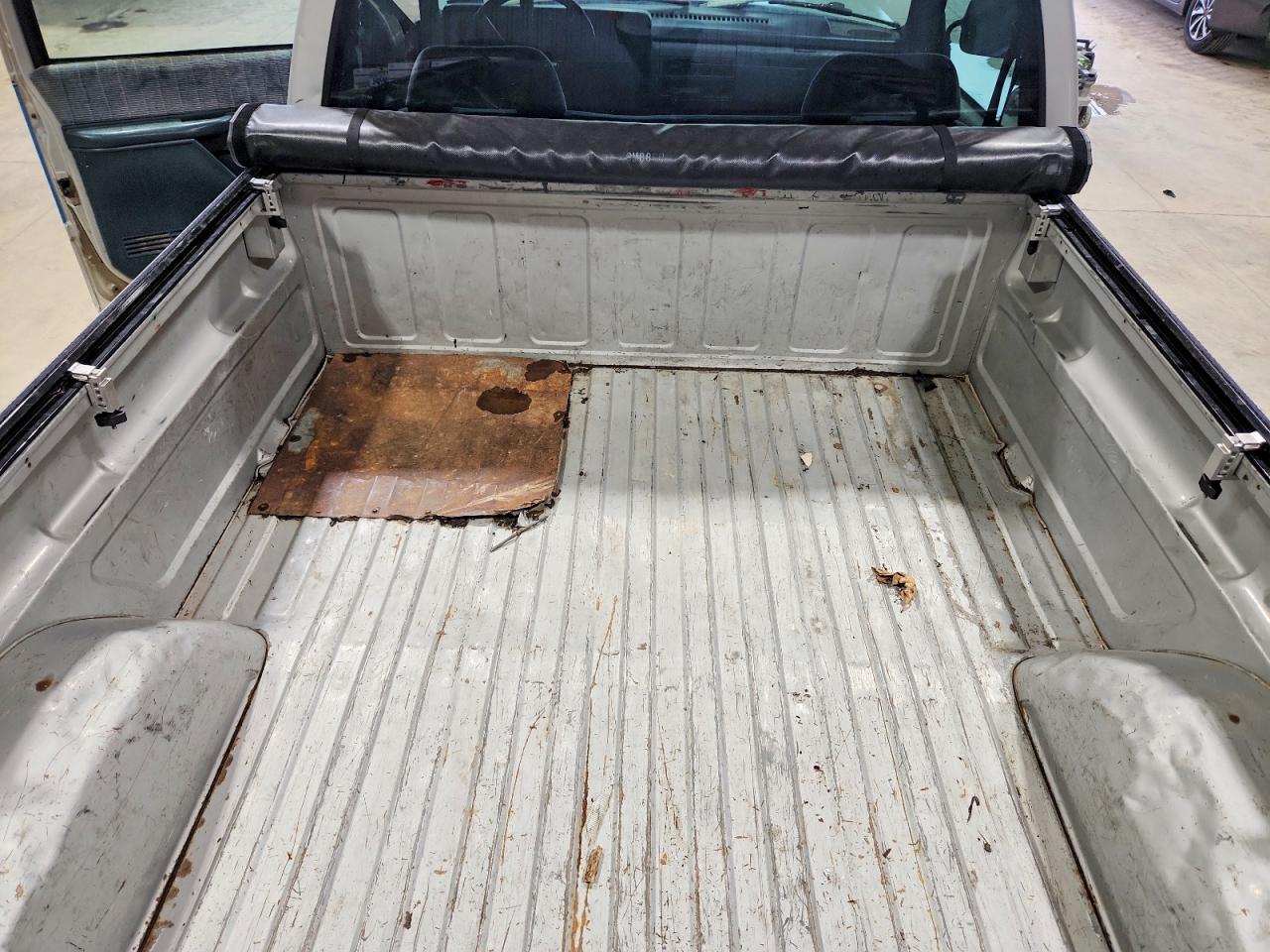 1993 Gmc Sierra K1500 Two Tone vin: 1GTEK14K8PZ522379