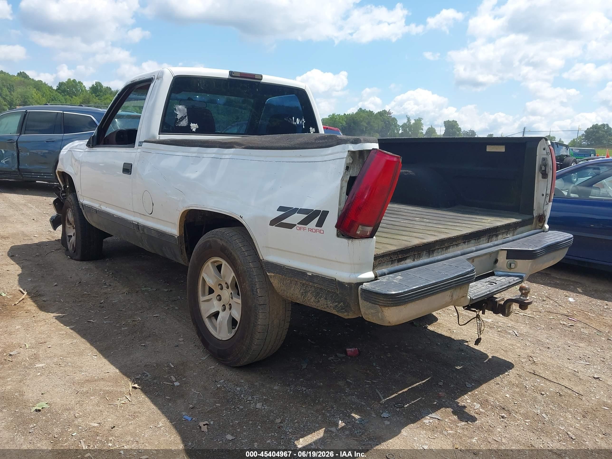 1995 Gmc Sierra K1500 White vin: 1GTEK14KXSZ558518