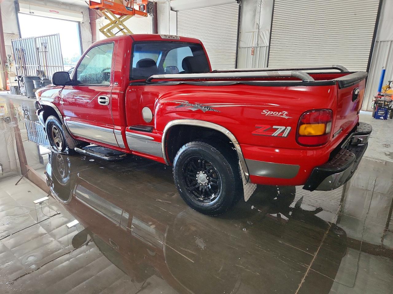 2000 Gmc New Sierra K1500 Красный vin: 1GTEK14T3YZ123017