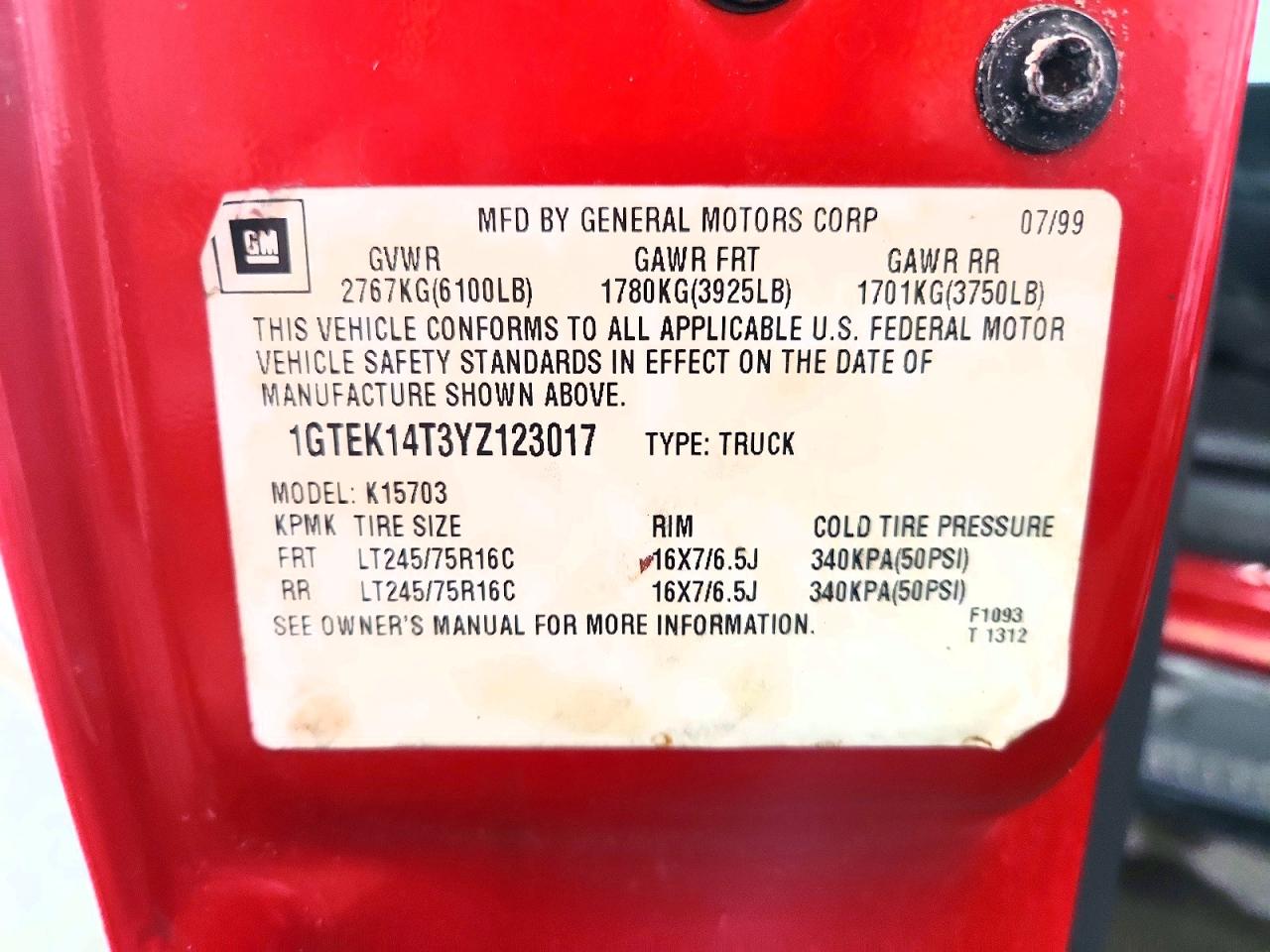 2000 Gmc New Sierra K1500 Красный vin: 1GTEK14T3YZ123017