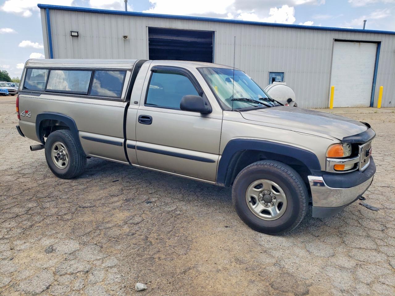 2002 Gmc New Sierra K1500 Tan vin: 1GTEK14T82Z339470