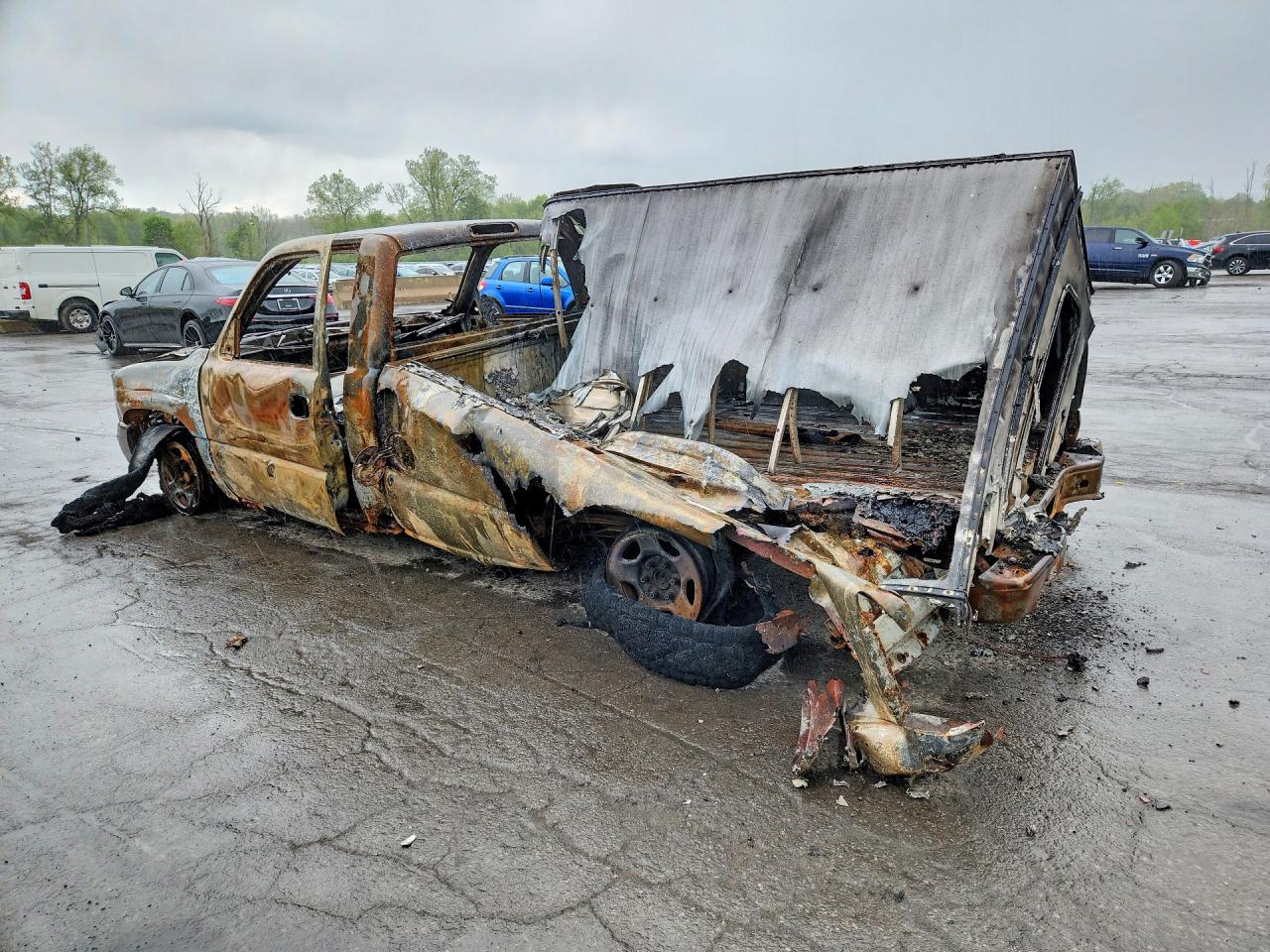 2002 Gmc New Sierra K1500 Burn vin: 1GTEK14V52Z155184