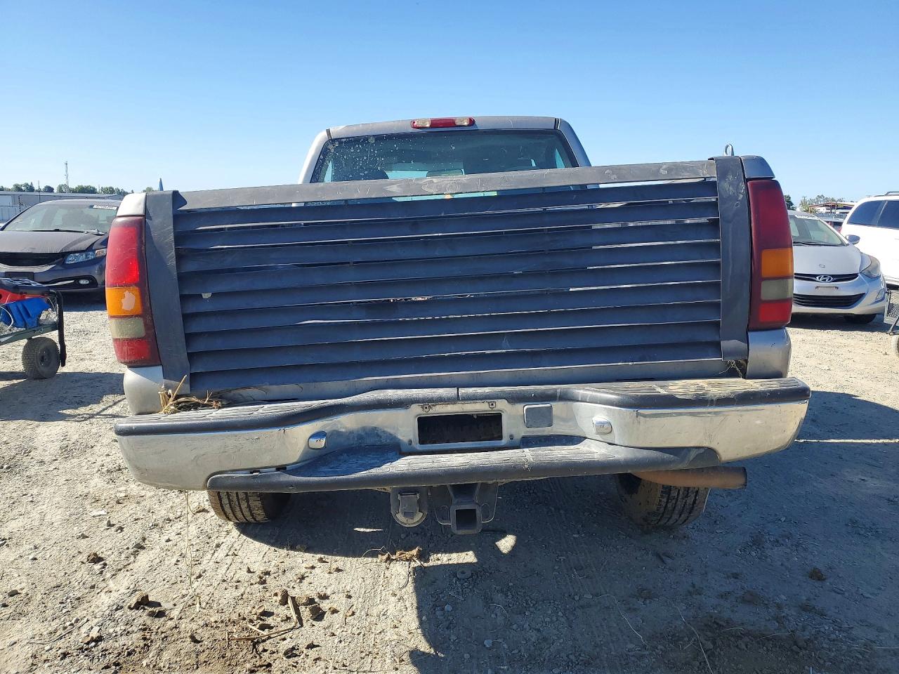2001 Gmc New Sierra K1500 Silver vin: 1GTEK14V81Z242513