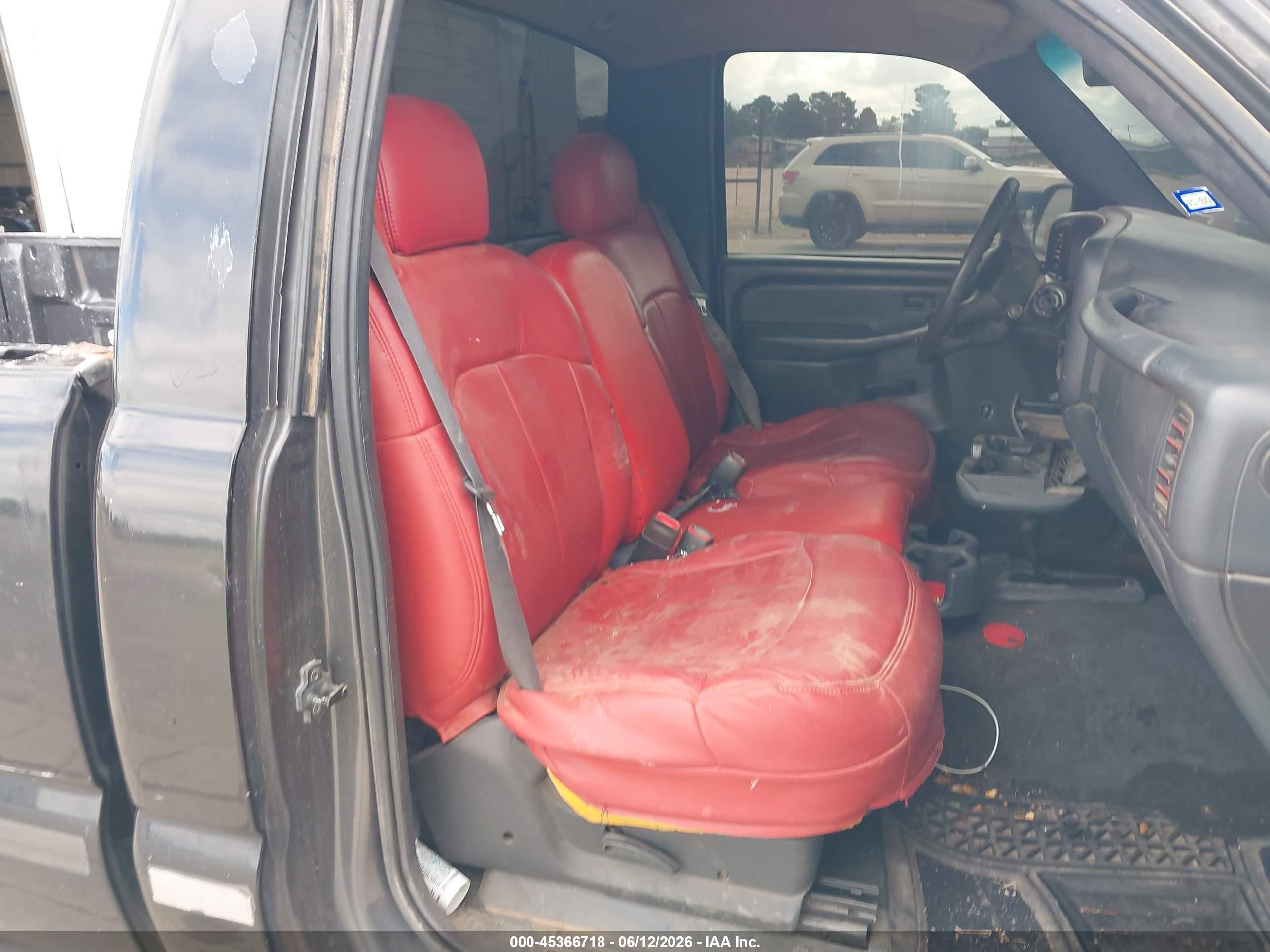 2000 Gmc Sierra 1500 Sl Черный vin: 1GTEK14V9YZ220790
