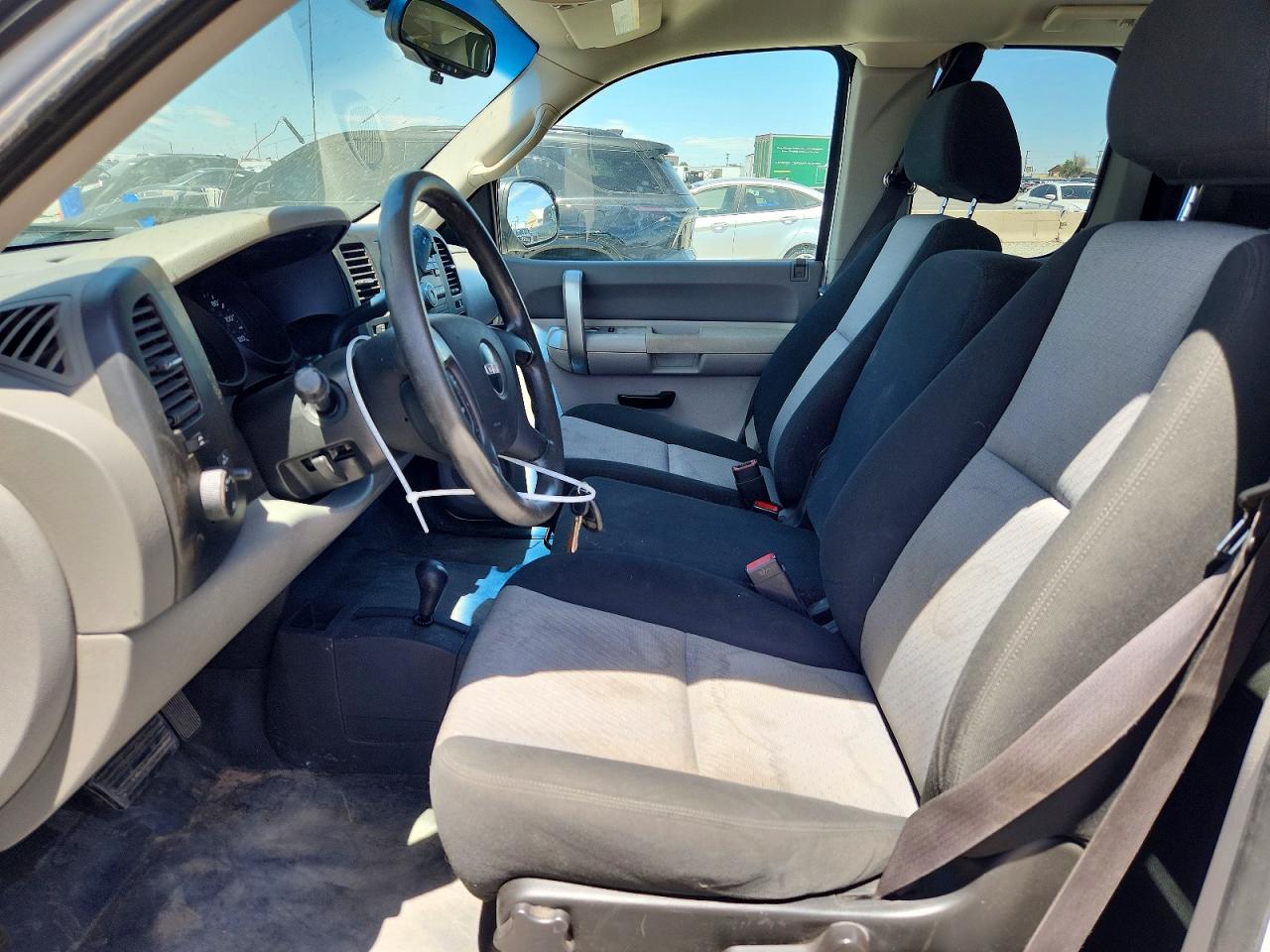 2009 Gmc Sierra K1500 White vin: 1GTEK19079Z170079