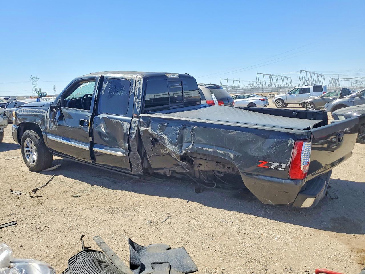 2005 Gmc New Sierra K1500 Black vin: 1GTEK19B05E216337