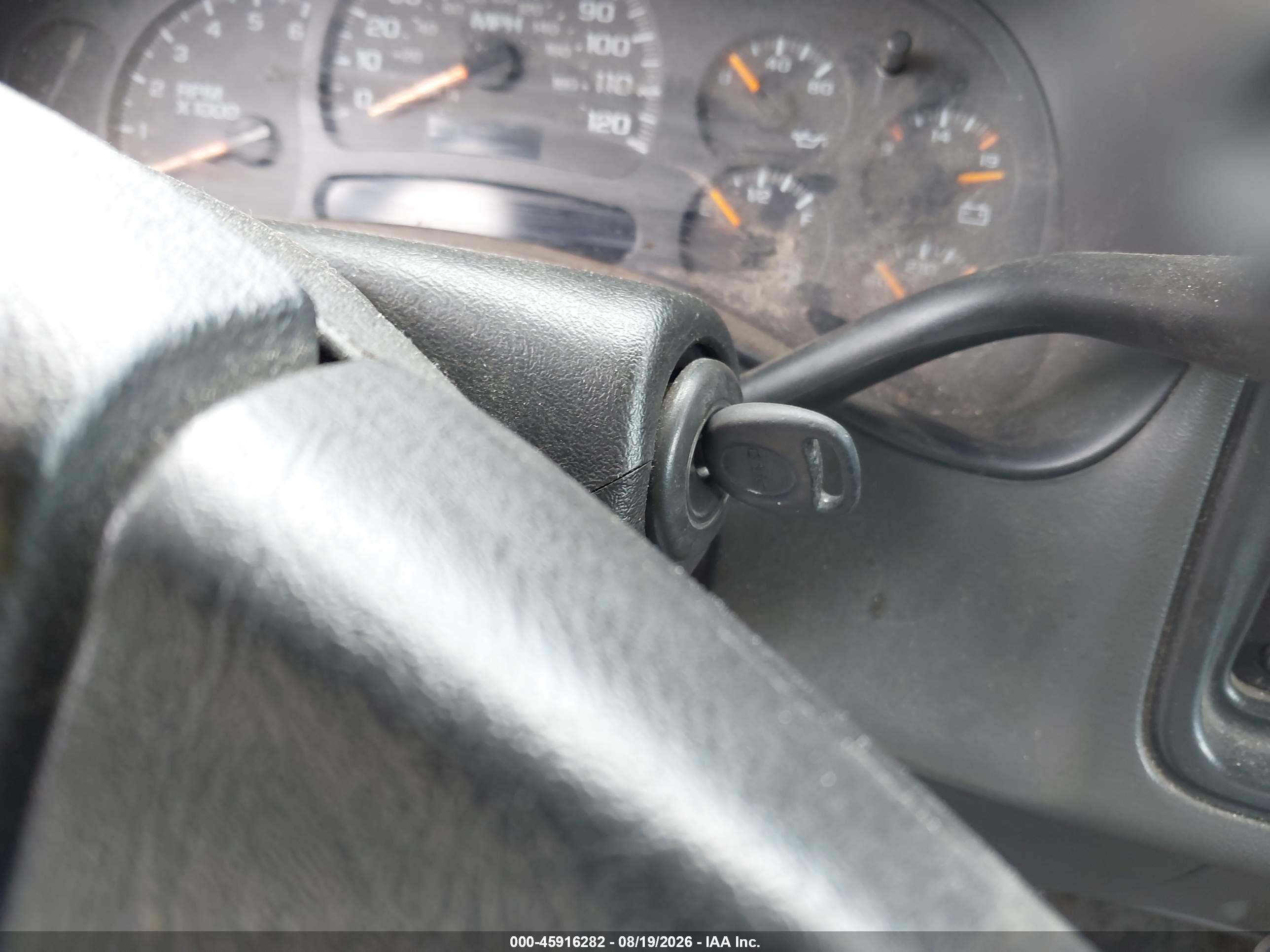 2007 Gmc Sierra 1500 Classic Sle1 Красный vin: 1GTEK19B27E184834