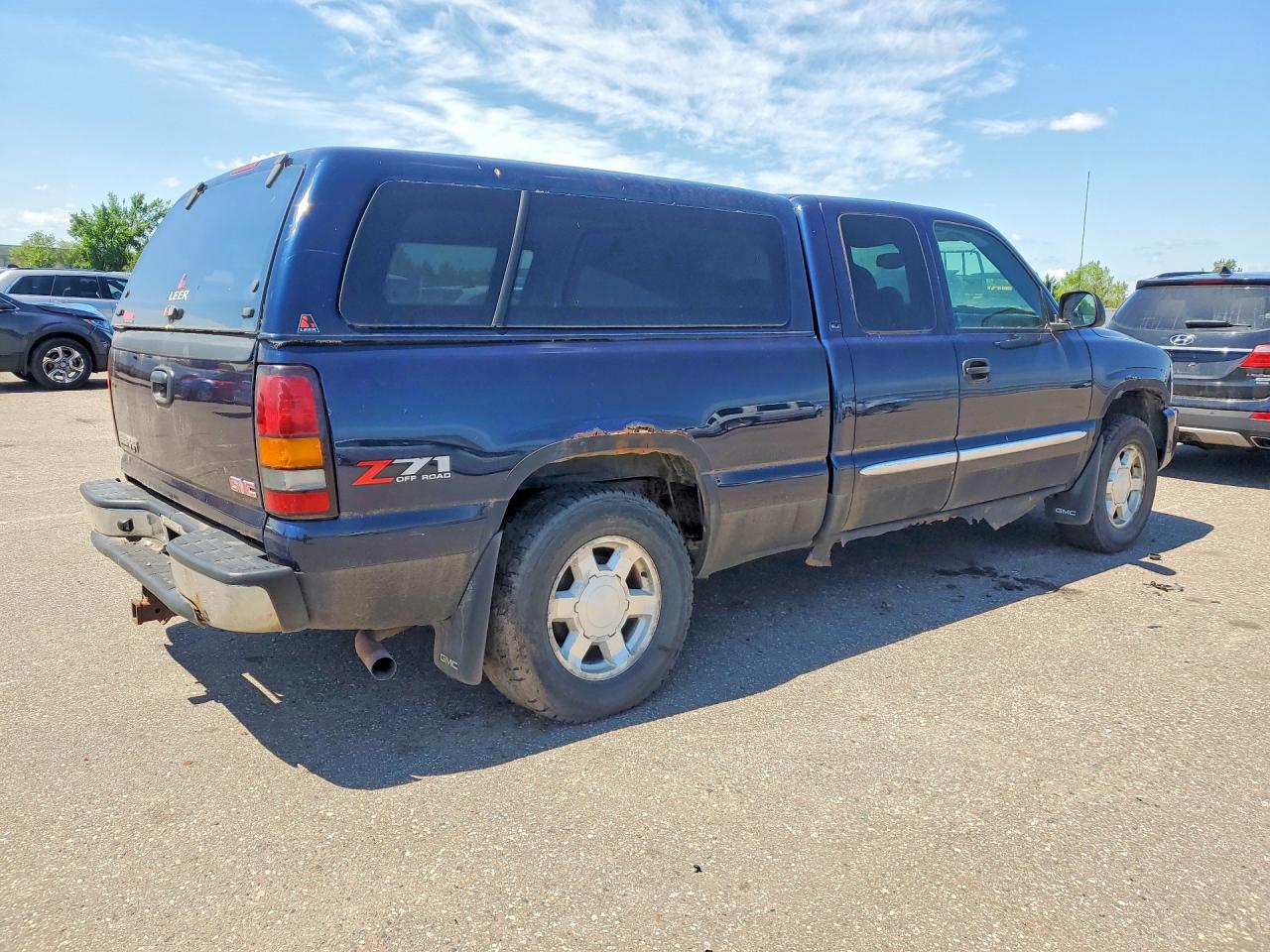 2005 Gmc Sierra Blue vin: 1GTEK19B35E226943