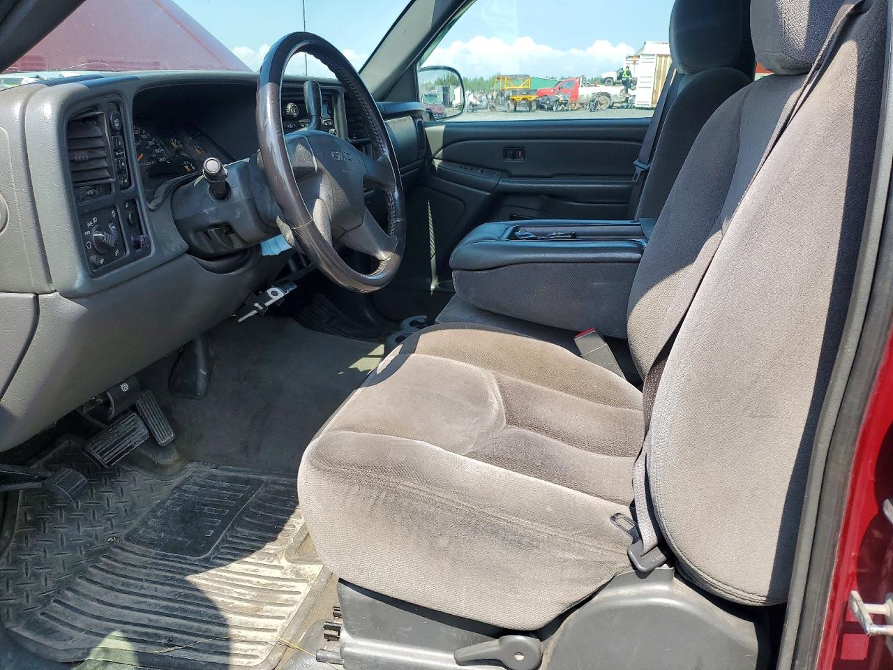 2005 Gmc New Sierra K1500 Burgundy vin: 1GTEK19B55Z296744