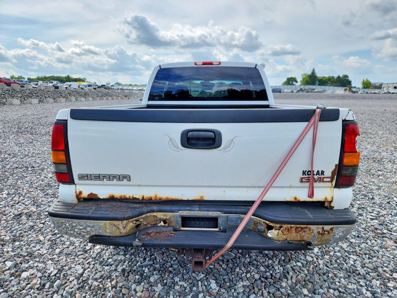 2005 Gmc New Sierra K1500 White vin: 1GTEK19B65E143426