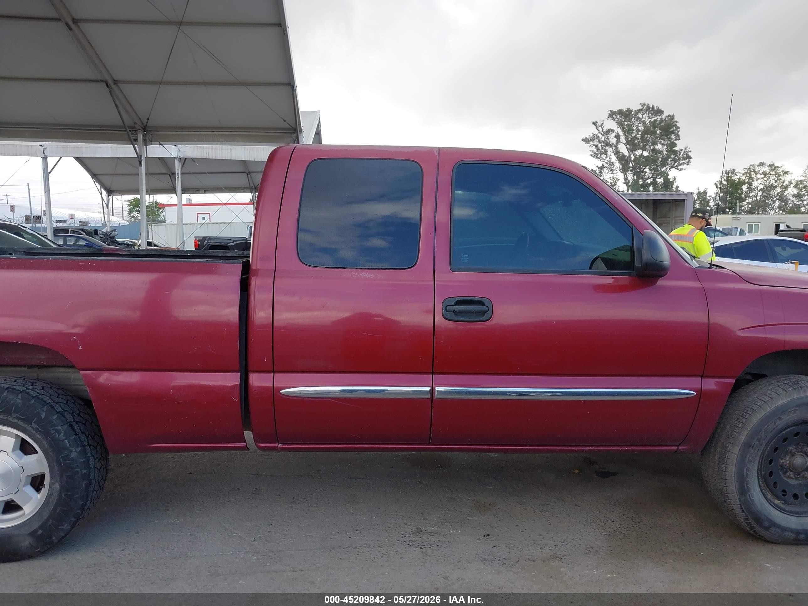 2005 Gmc Sierra 1500 Sle Красный vin: 1GTEK19B95E249823