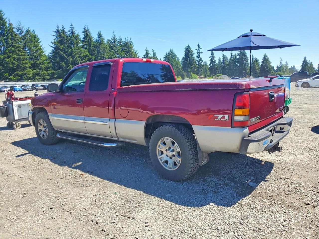 2005 Gmc New Sierra K1500 Burgundy vin: 1GTEK19B95Z270633