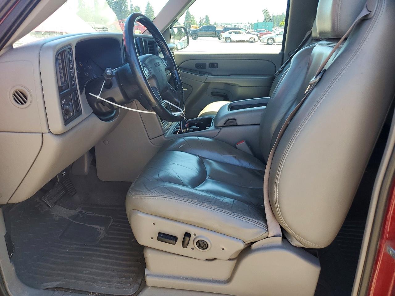 2005 Gmc New Sierra K1500 Burgundy vin: 1GTEK19B95Z270633