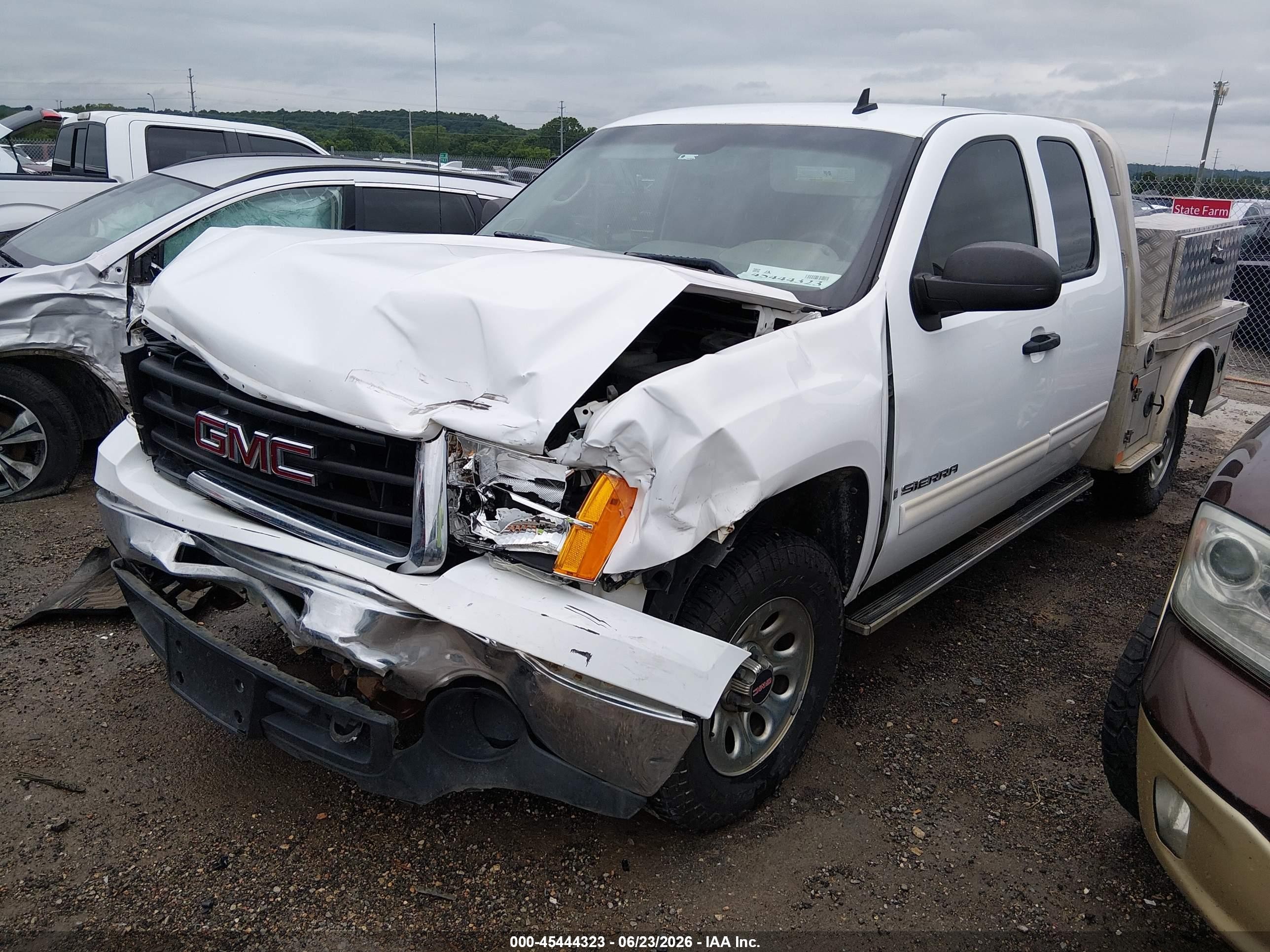 2009 Gmc Sierra 1500 Sl Белый vin: 1GTEK19C09Z213364