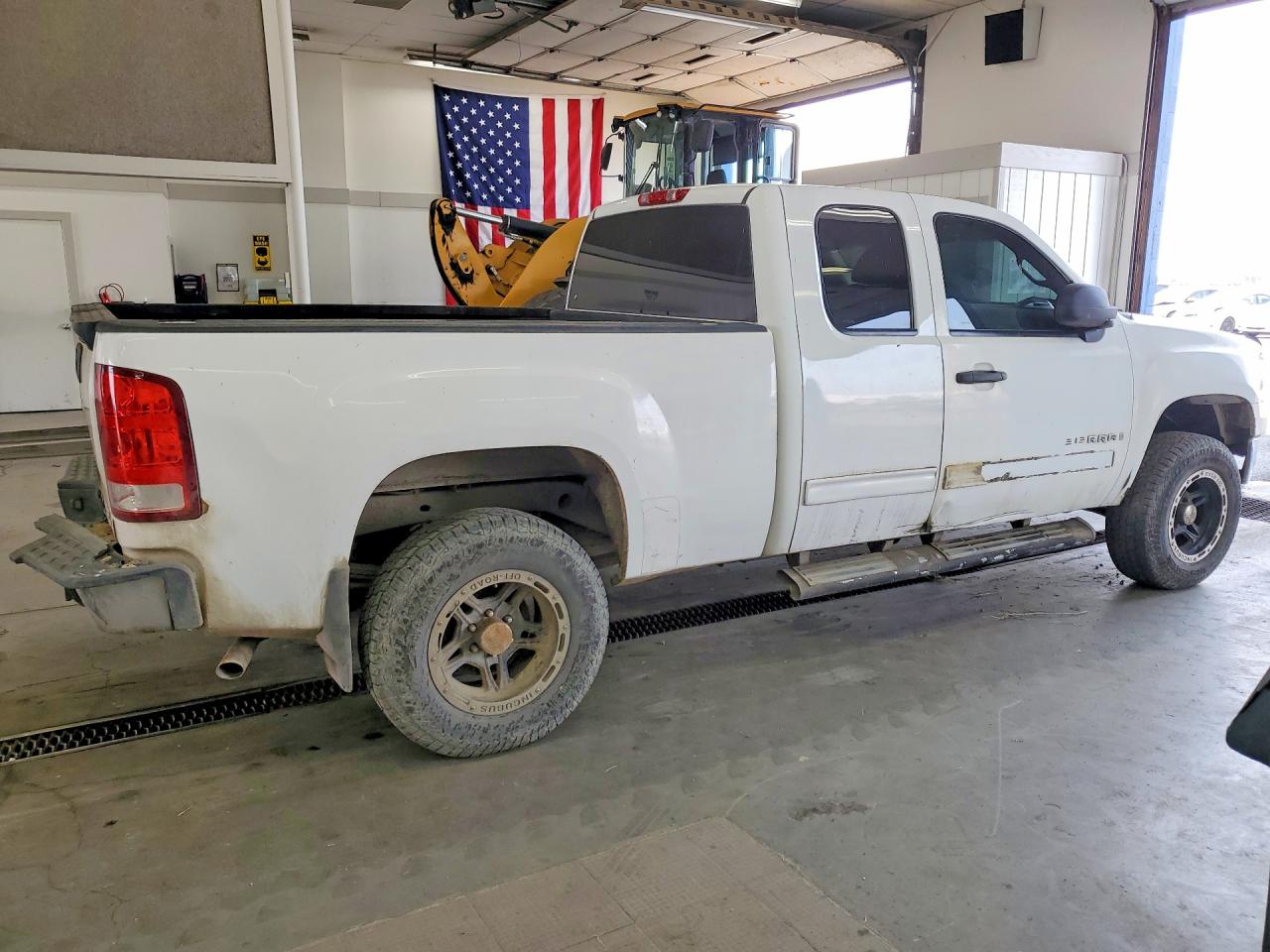 2009 Gmc Sierra K1500 White vin: 1GTEK19C69Z249799