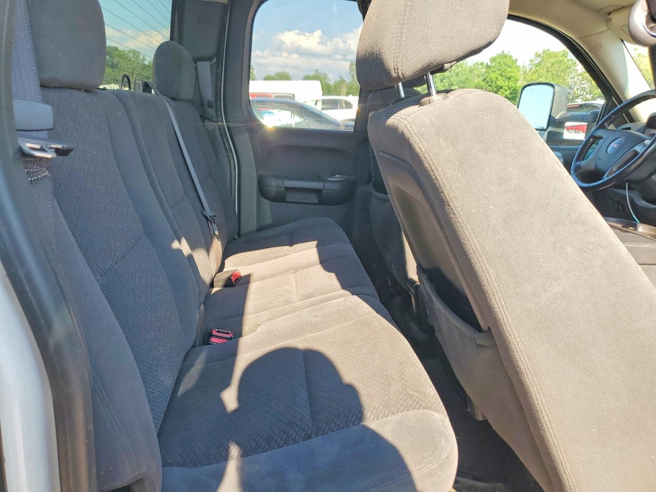 2008 Gmc Sierra K1500 White vin: 1GTEK19J38Z165095