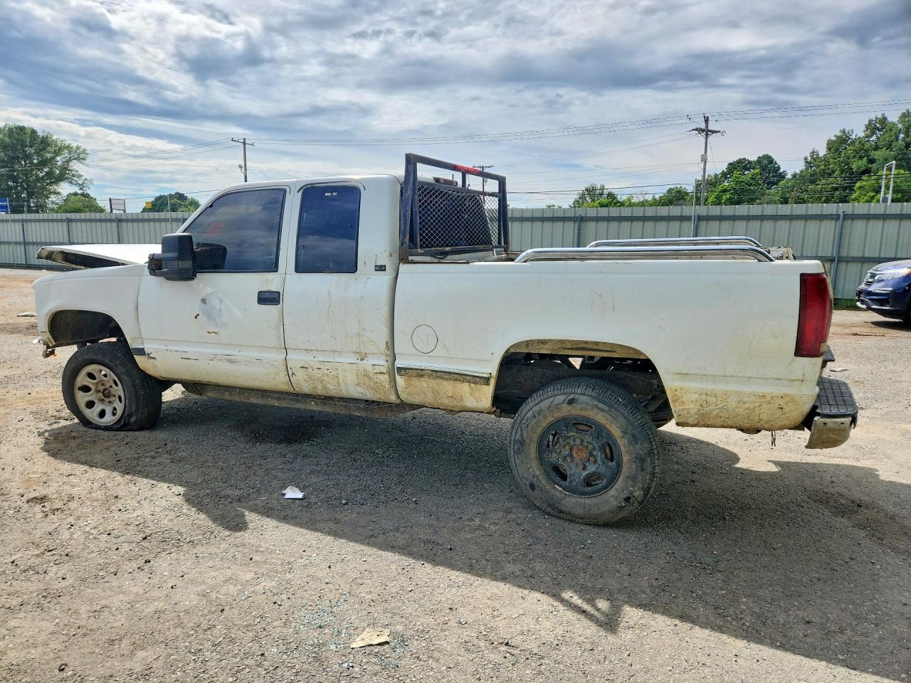 1995 Gmc Sierra K1500 Белый vin: 1GTEK19K2SE549649