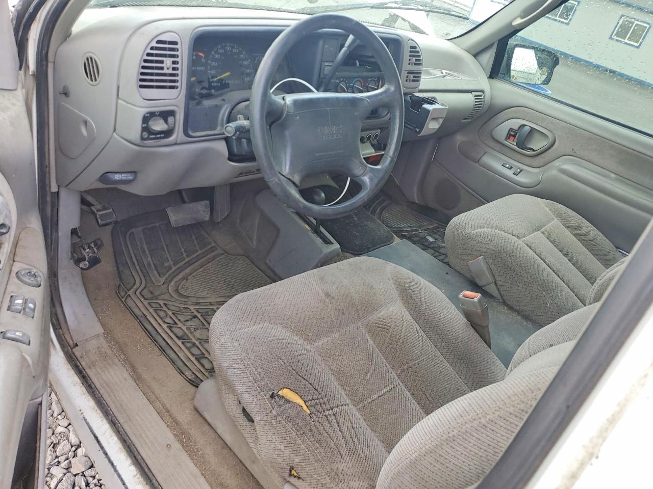 1995 Gmc Sierra K1500 White vin: 1GTEK19K3SE547604