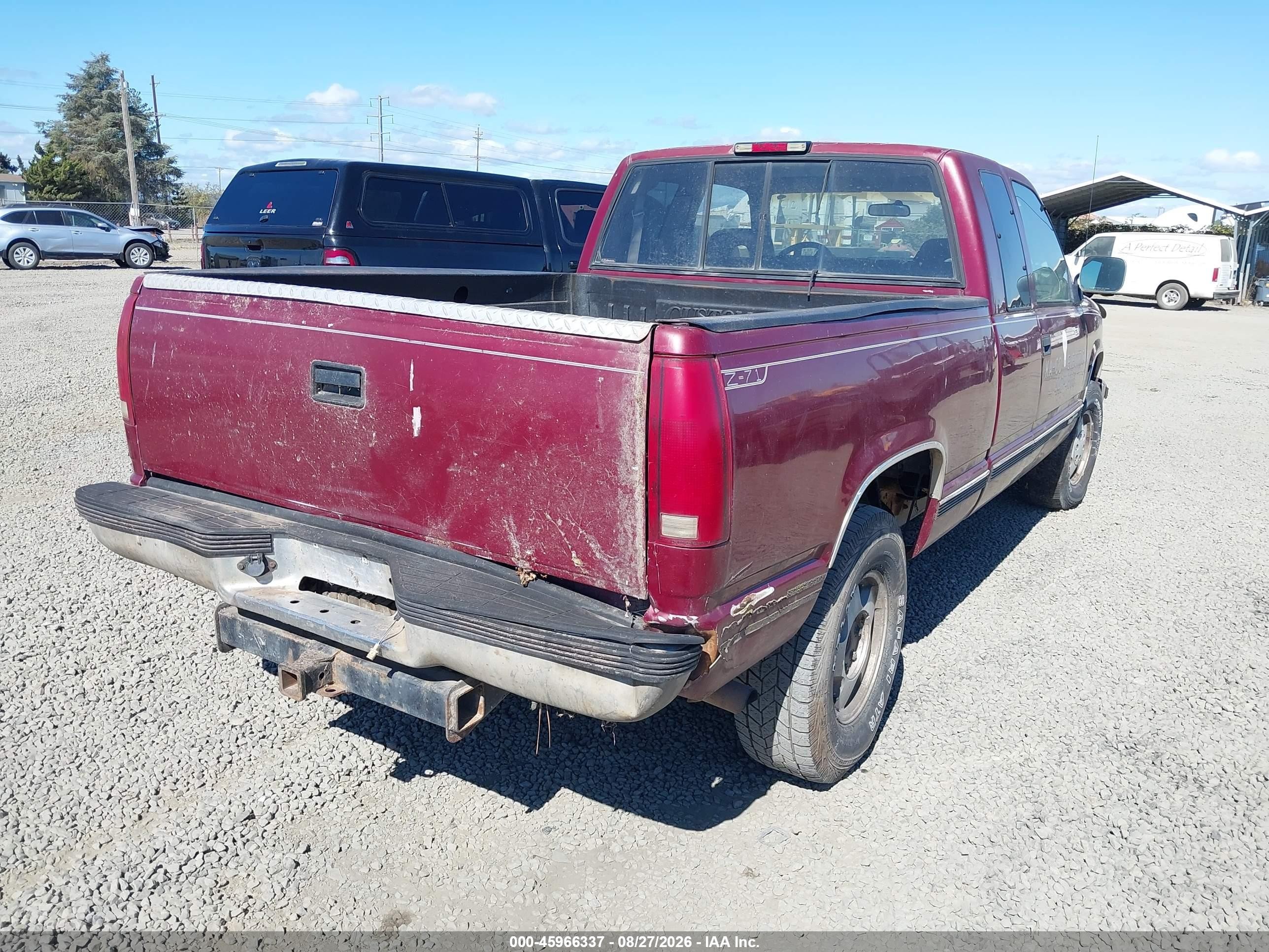 1994 Gmc Sierra K1500 Red vin: 1GTEK19K8RE559189