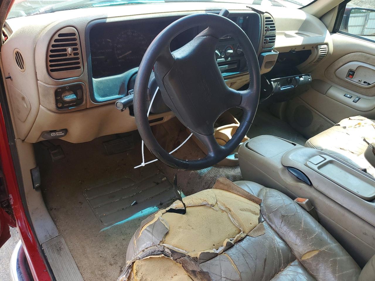 1996 Gmc Sierra K1500 Red vin: 1GTEK19R3TE509272