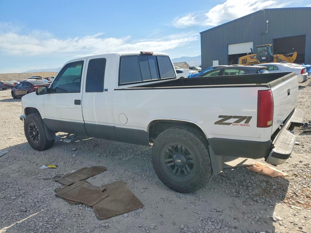 1996 Gmc Sierra K1500 White vin: 1GTEK19R6TE534070