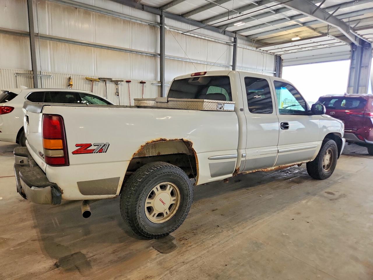 1999 Gmc New Sierra K1500 Белый vin: 1GTEK19T0XZ537427