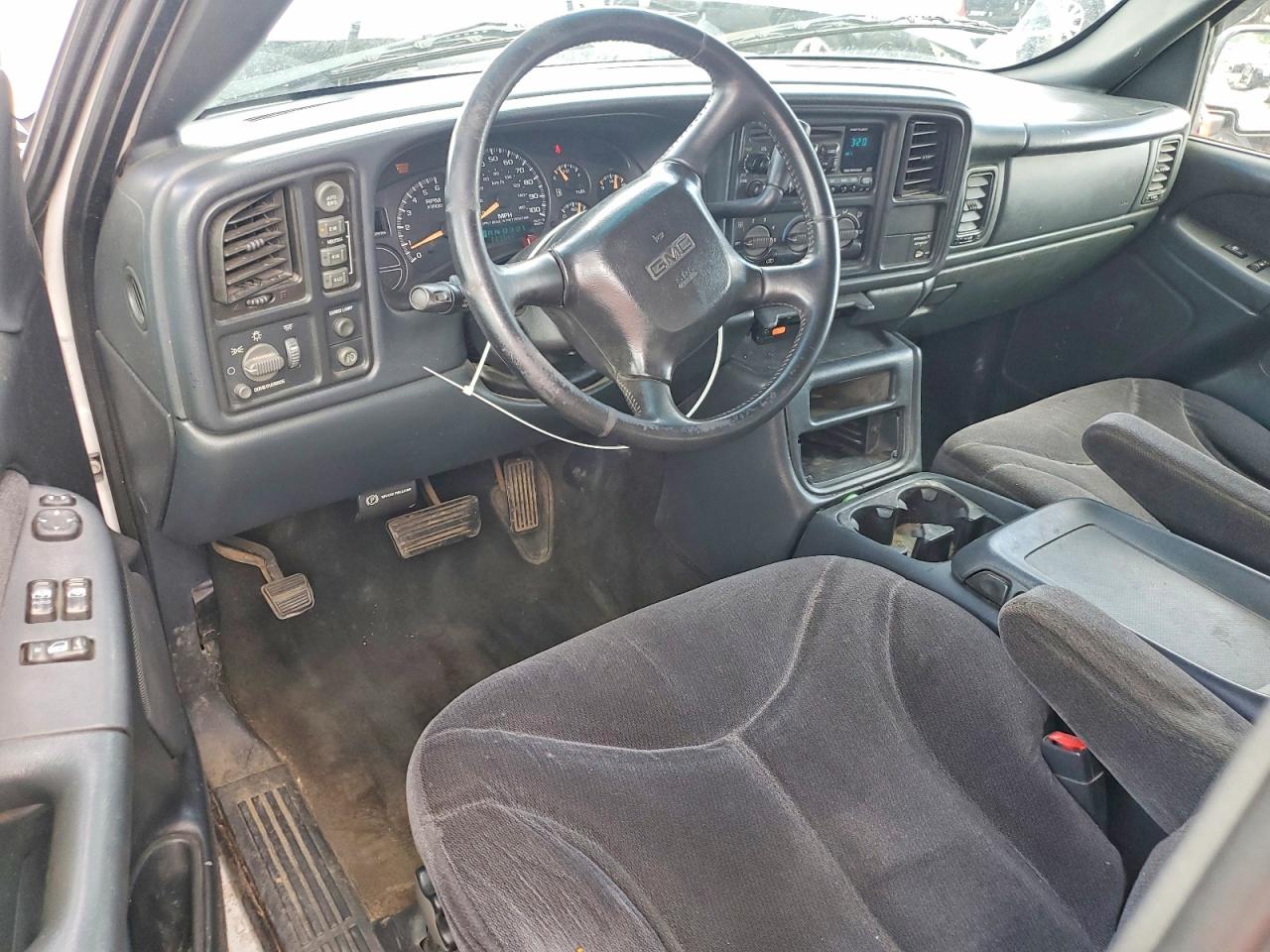 2002 Gmc New Sierra K1500 Белый vin: 1GTEK19T22E244791