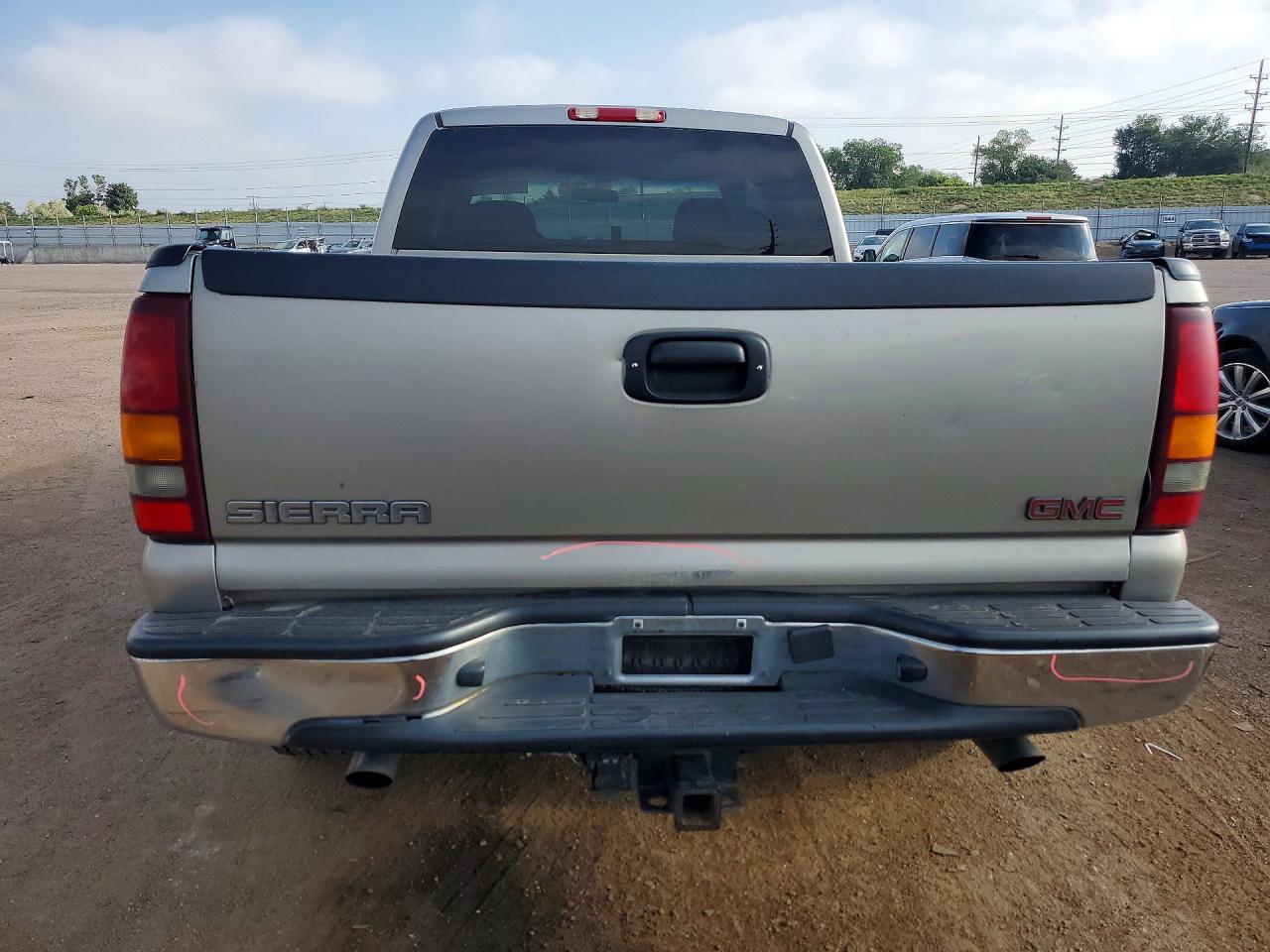 2002 Gmc New Sierra K1500 Gray vin: 1GTEK19T32E250342