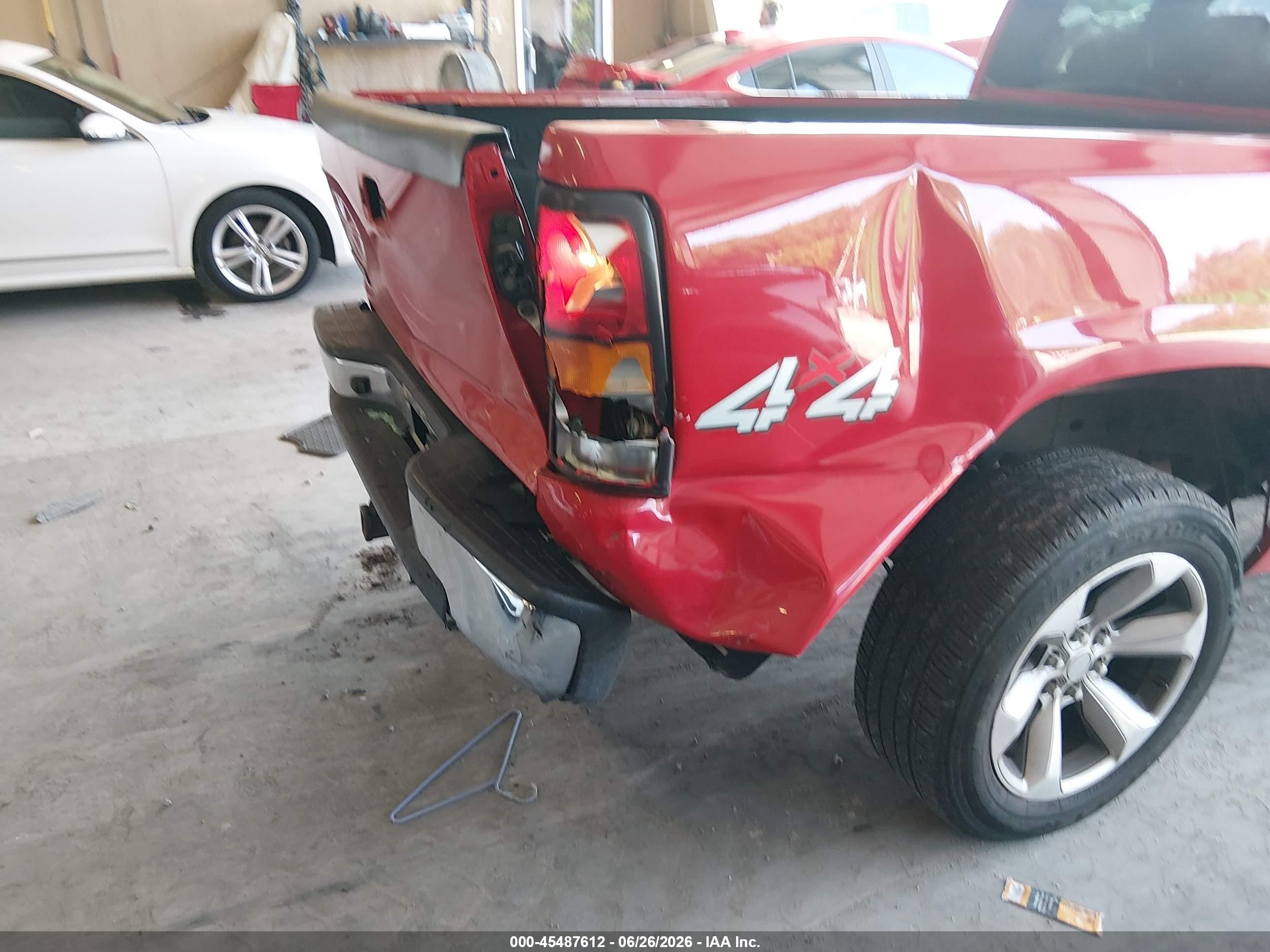 2004 Gmc Sierra 1500 Slt Красный vin: 1GTEK19T34E152138