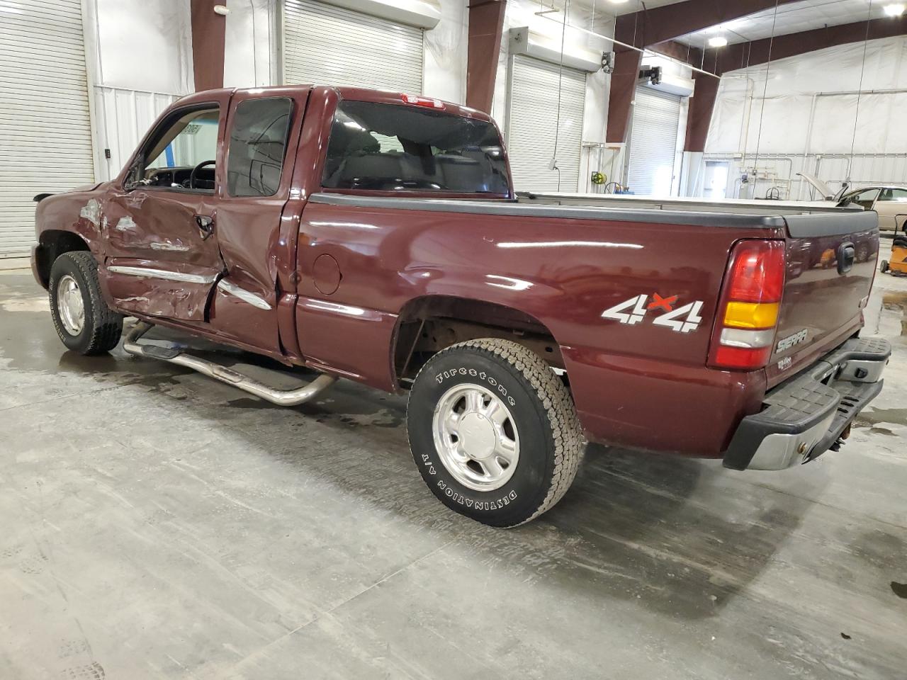 2003 Gmc New Sierra K1500 Burgundy vin: 1GTEK19V33Z211326