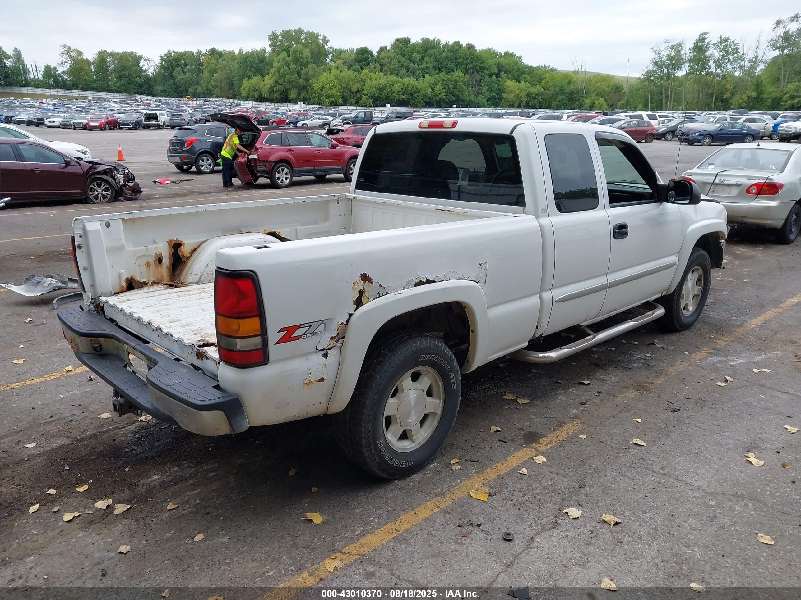 2005 Gmc Sierra 1500 Sle White vin: 1GTEK19Z45Z157380